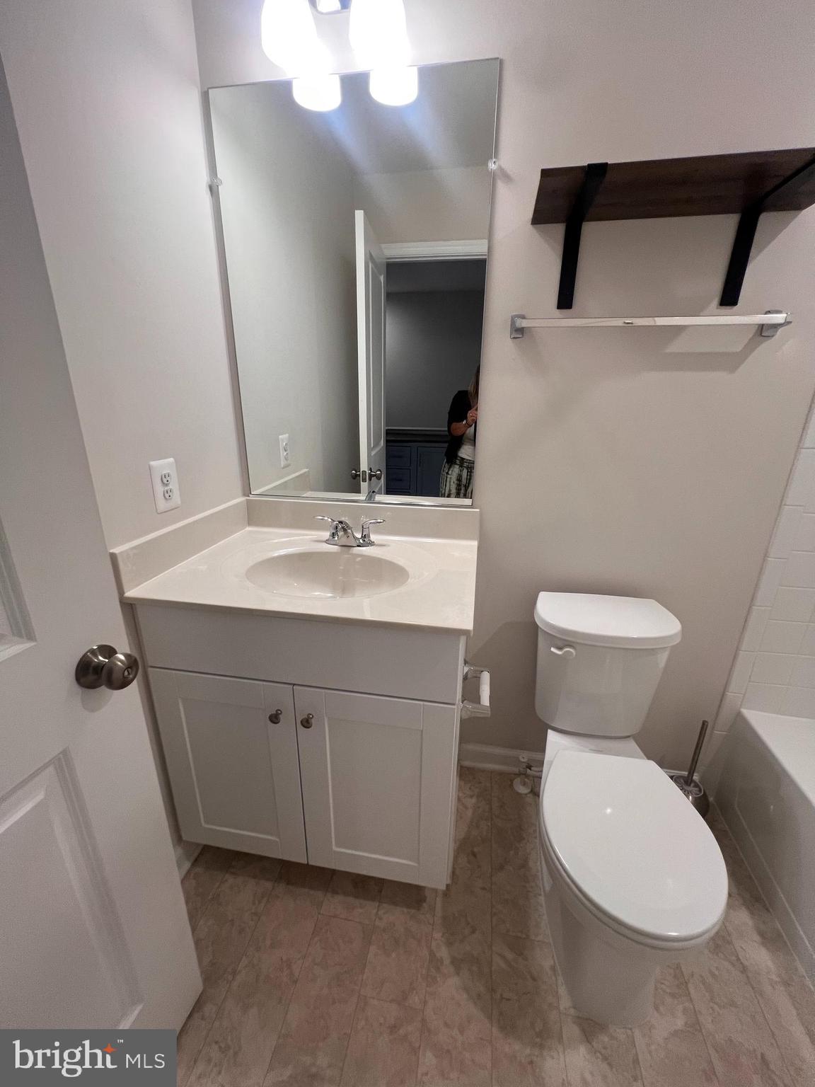 PRESIDENTS POINTE - Residential Lease