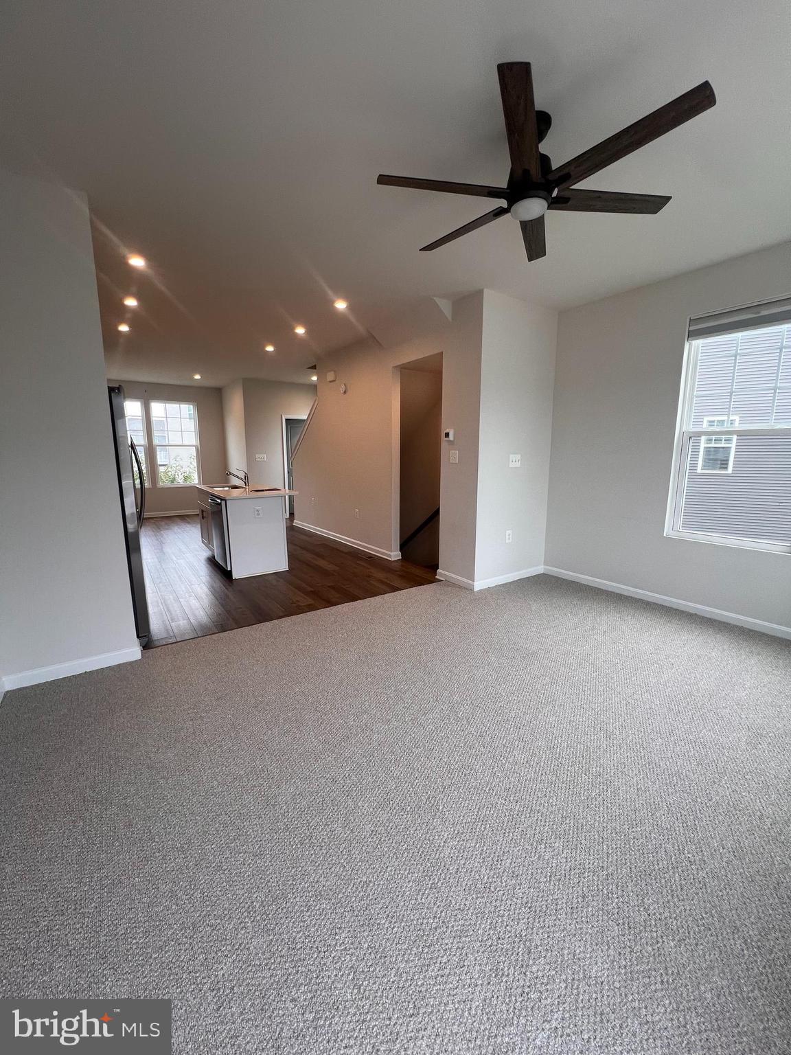 PRESIDENTS POINTE - Residential Lease