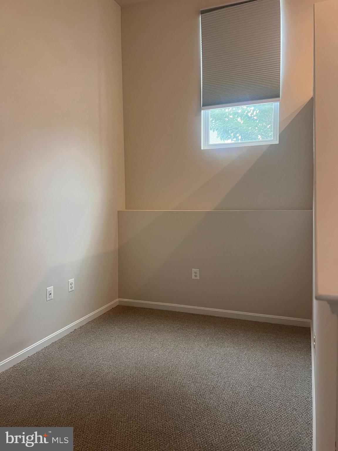 PRESIDENTS POINTE - Residential Lease