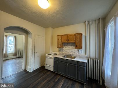 Photo of 318 S Queen Street, LANCASTER, PA 17603 (MLS # PALA2096870)