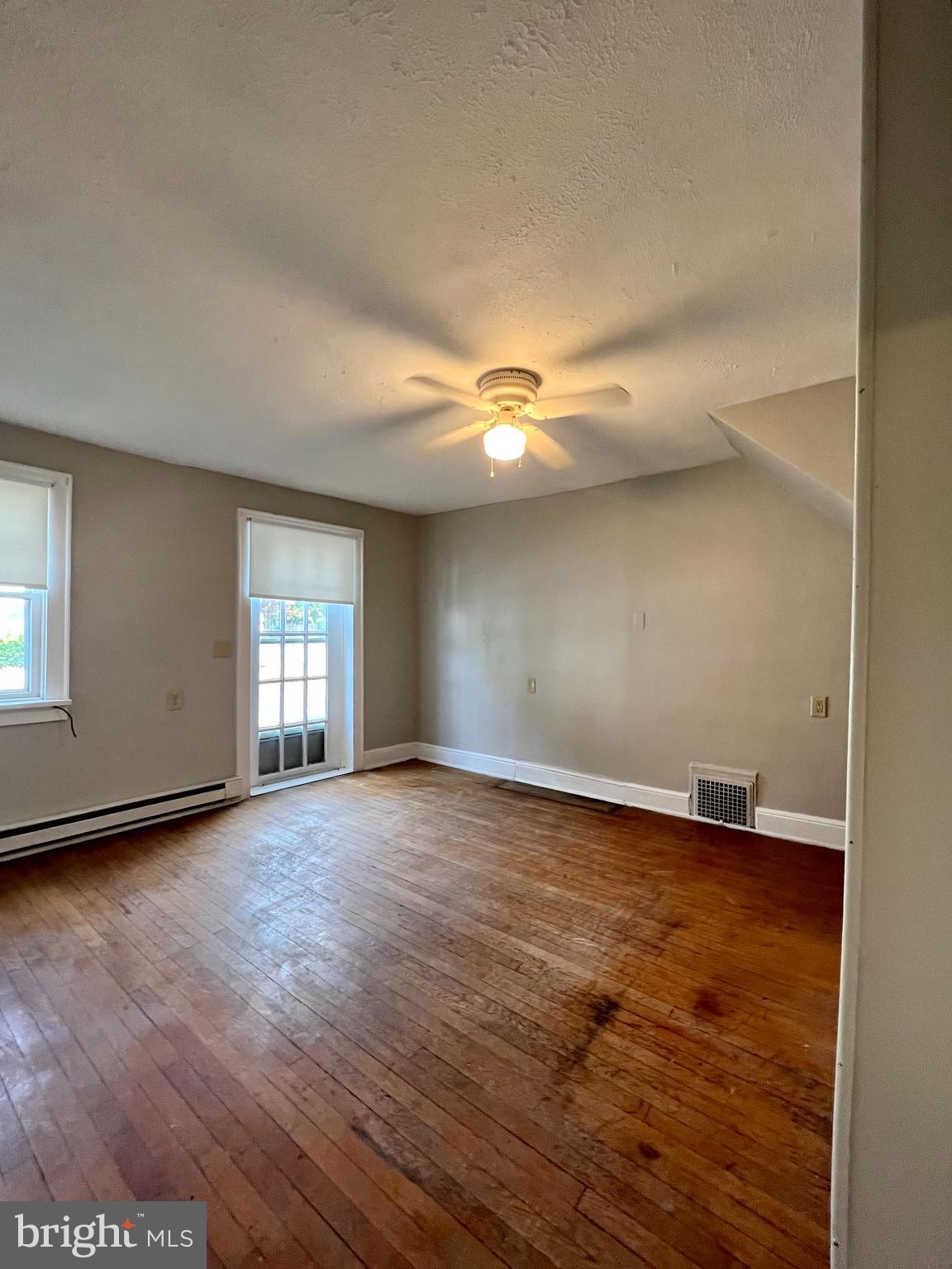 CHARLES TOWN - Residential Lease