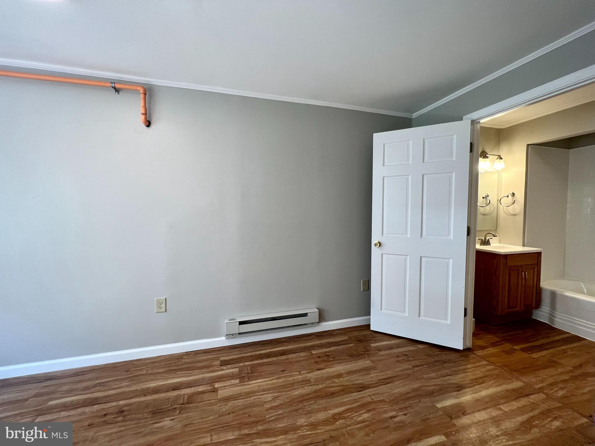 CHARLES TOWN - Residential Lease