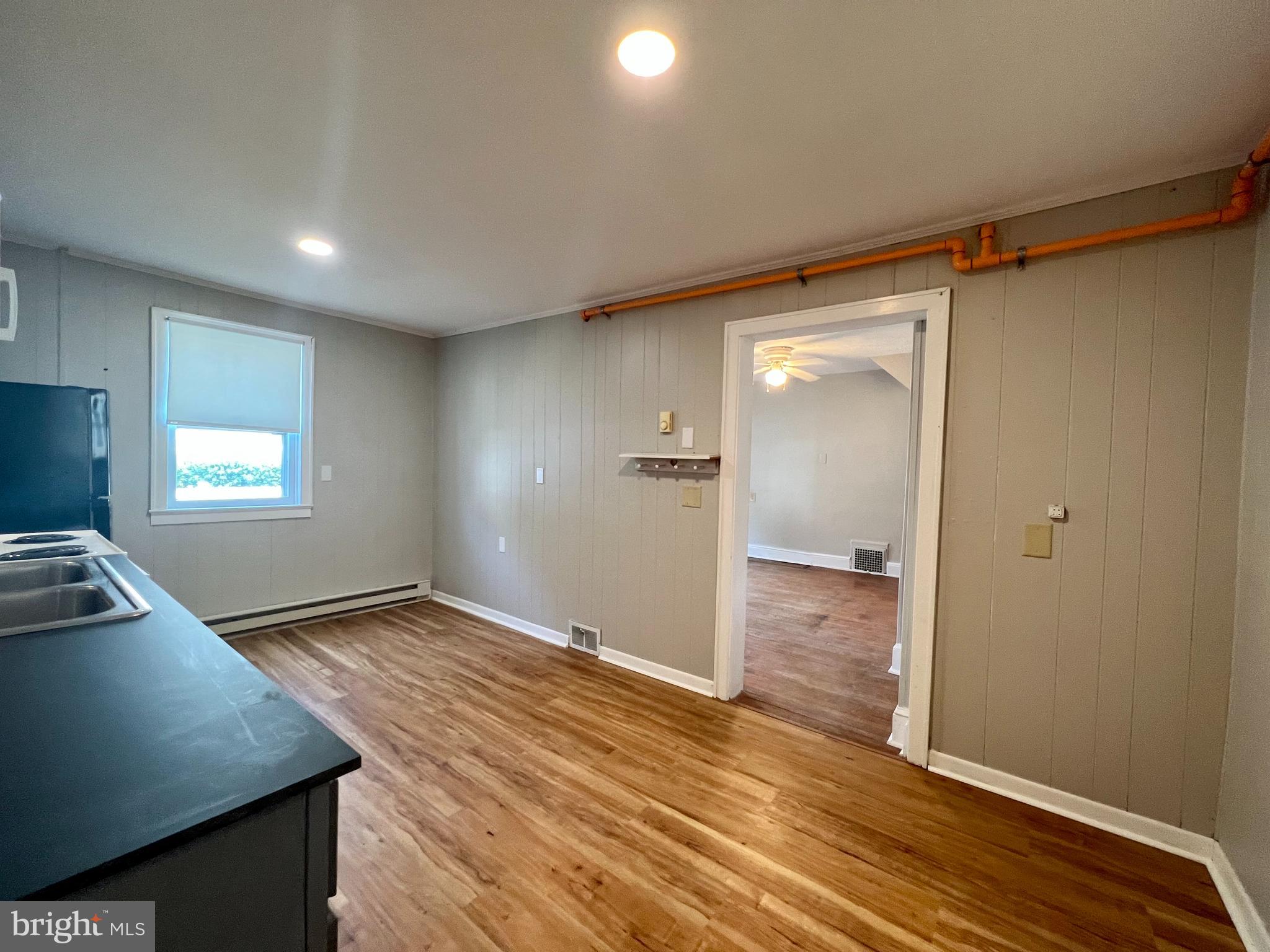 CHARLES TOWN - Residential Lease