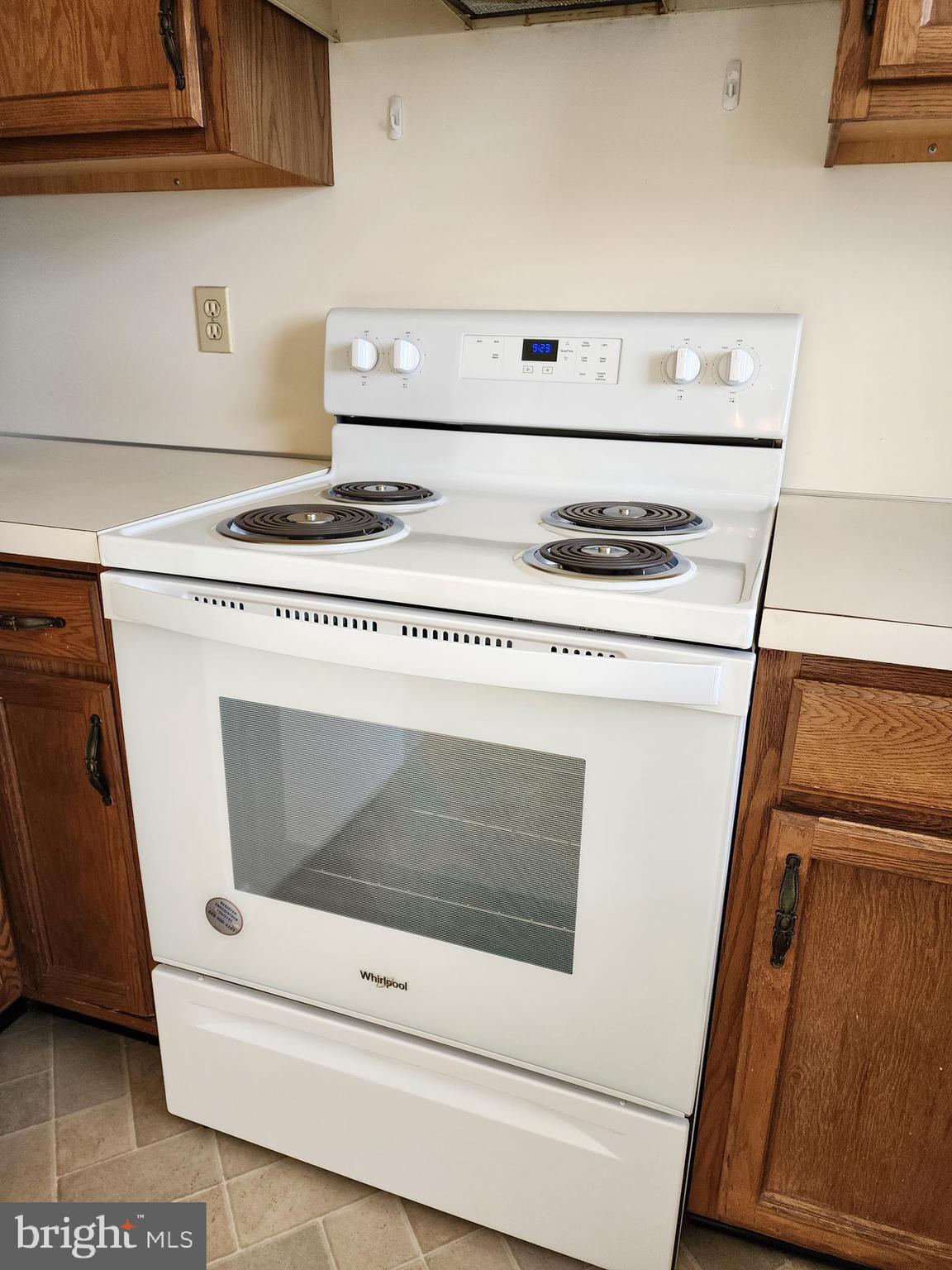 TWIN HILLS - Residential Lease