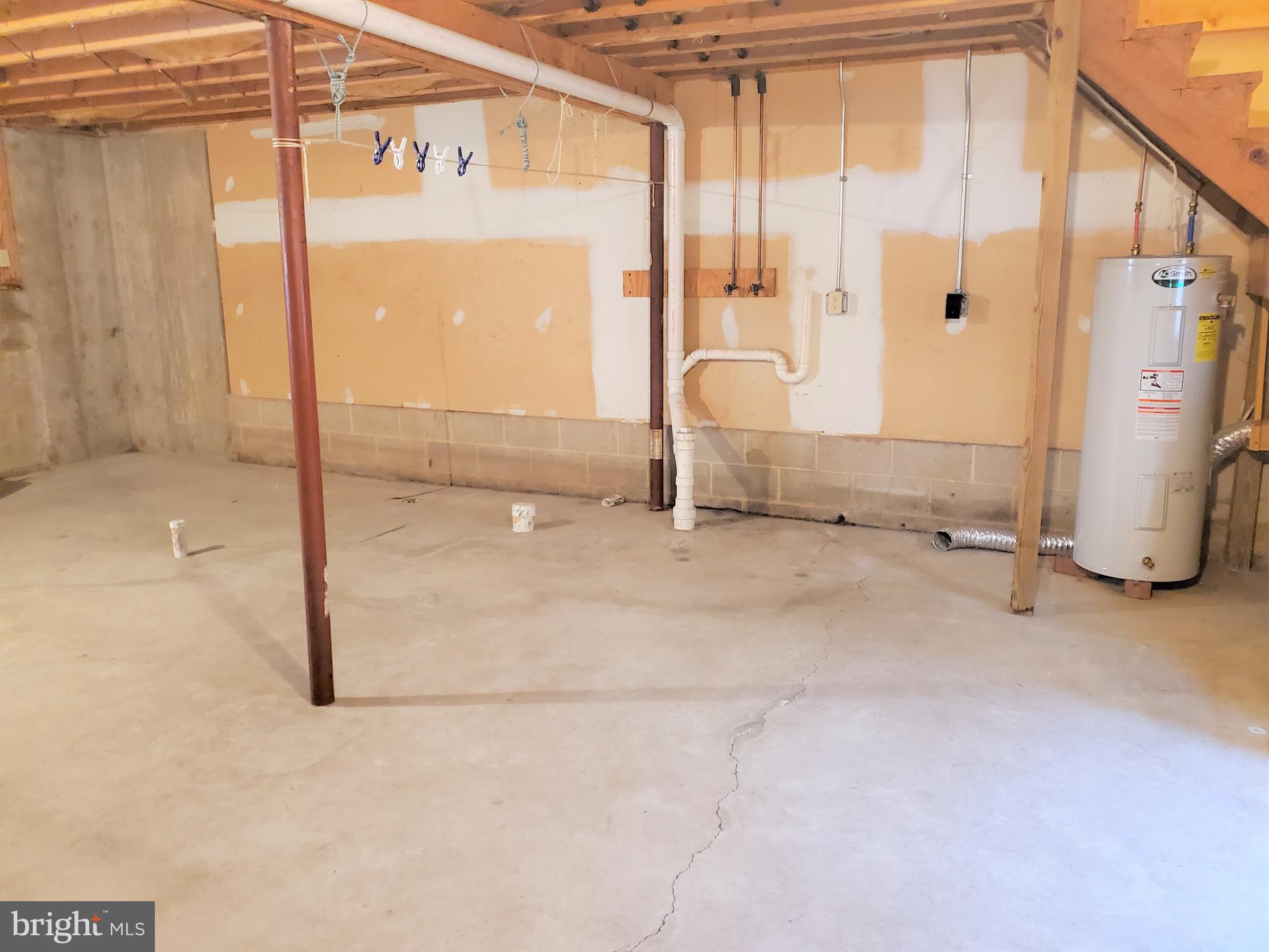 TWIN HILLS - Residential Lease