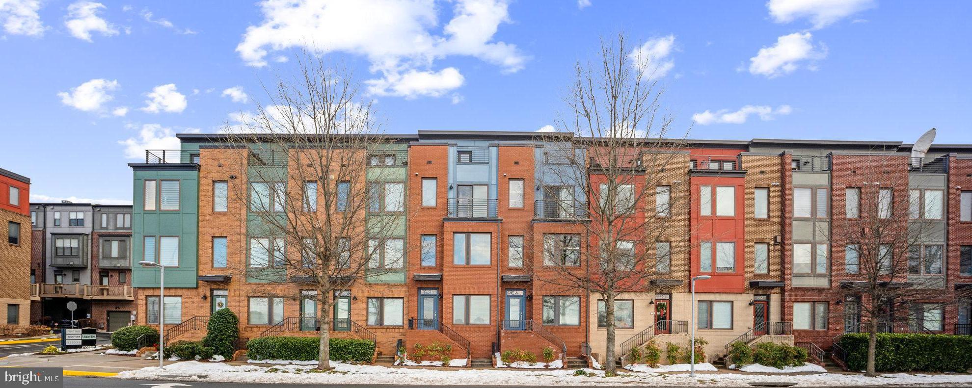 MOSAIC AT MERRIFIELD - Residential Lease