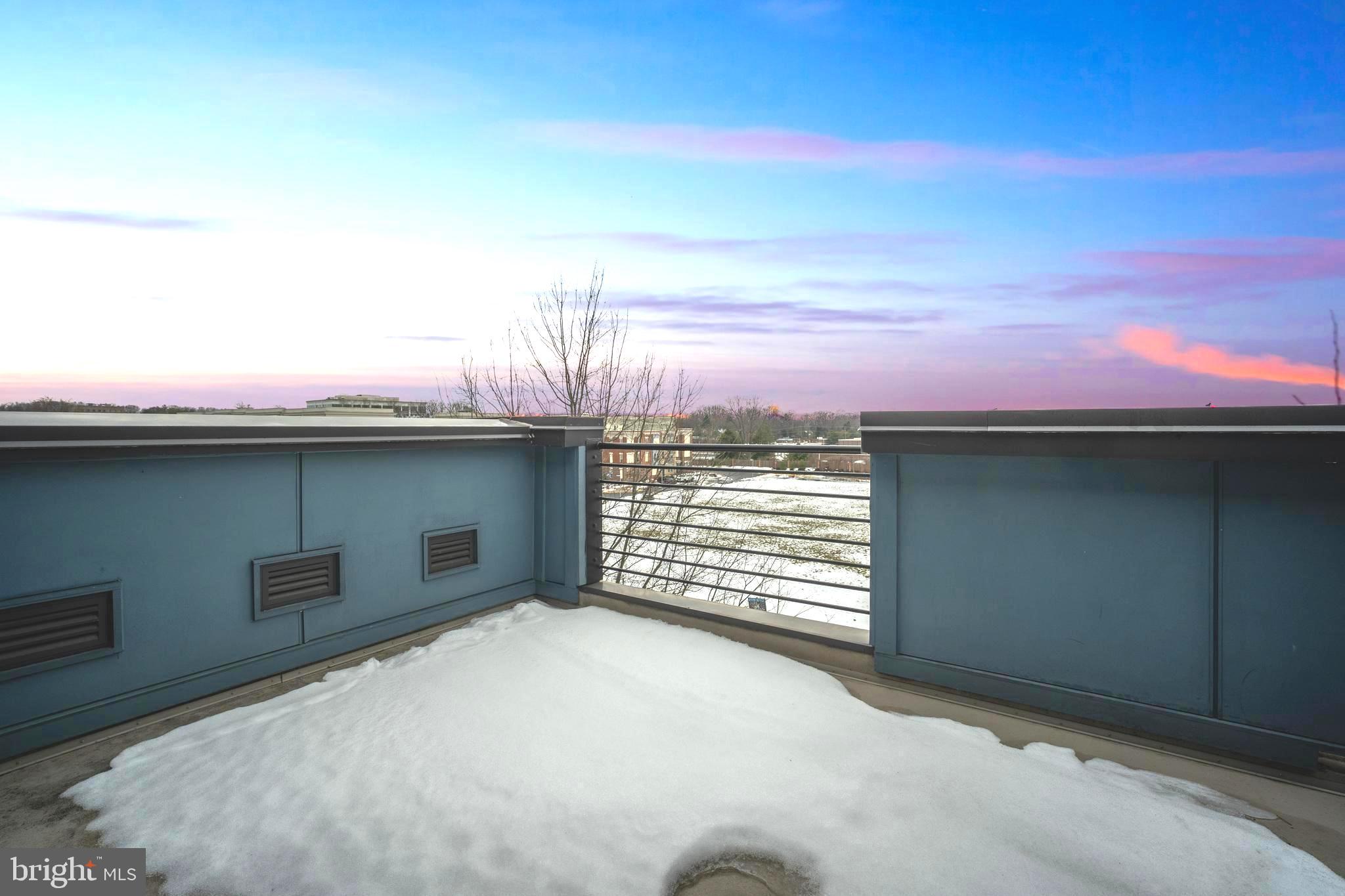 MOSAIC AT MERRIFIELD - Residential Lease