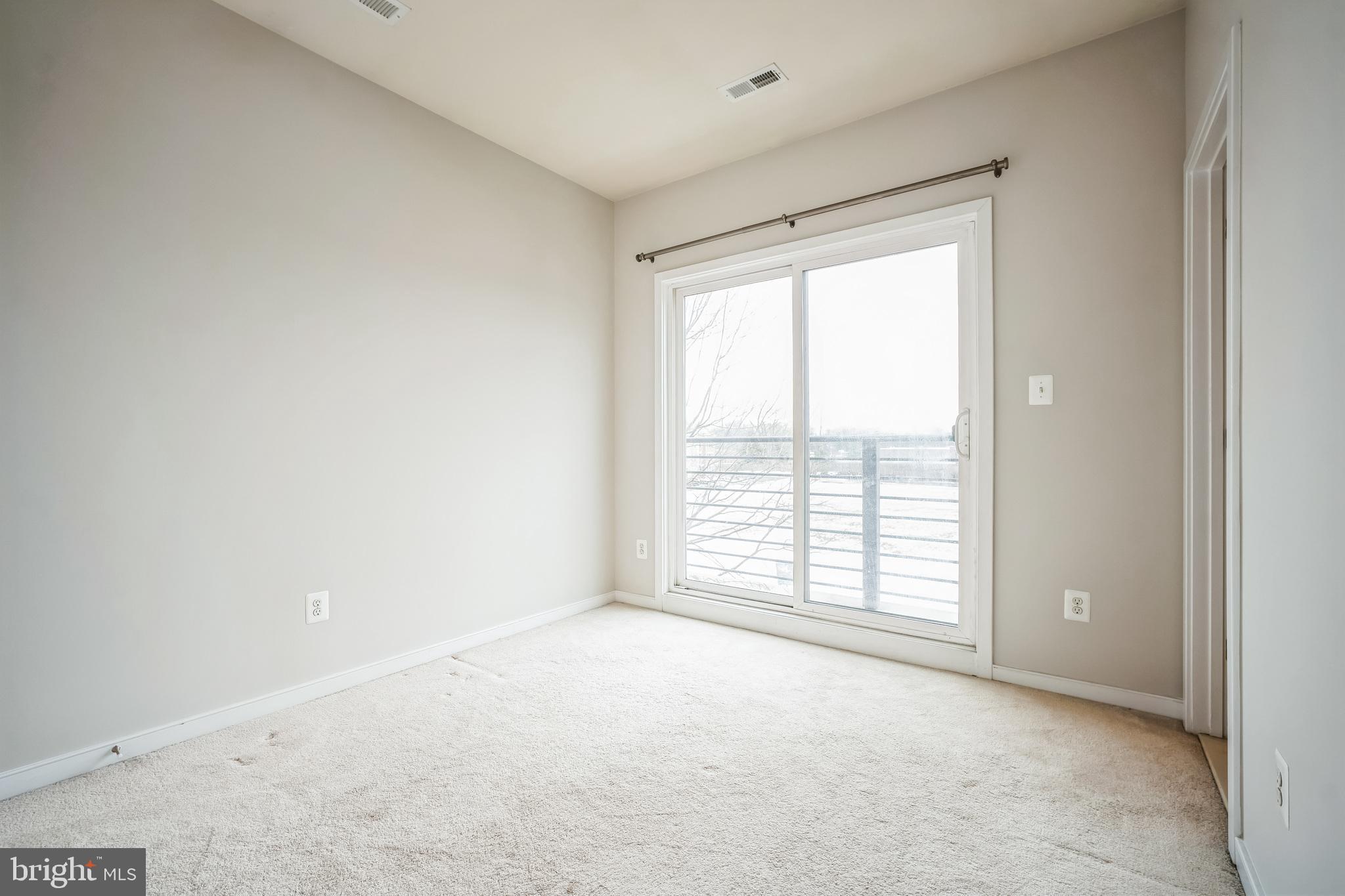 MOSAIC AT MERRIFIELD - Residential Lease