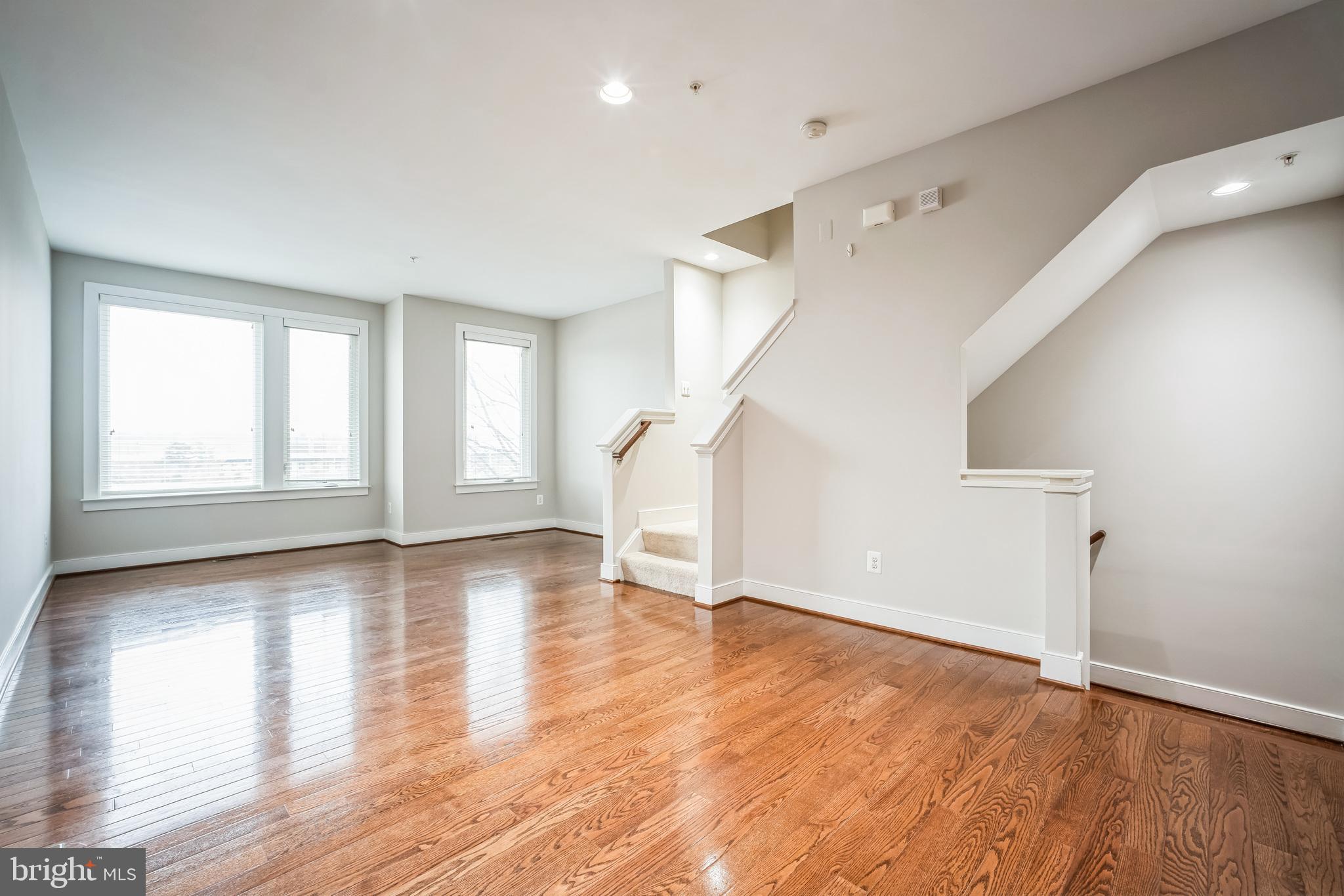 MOSAIC AT MERRIFIELD - Residential Lease