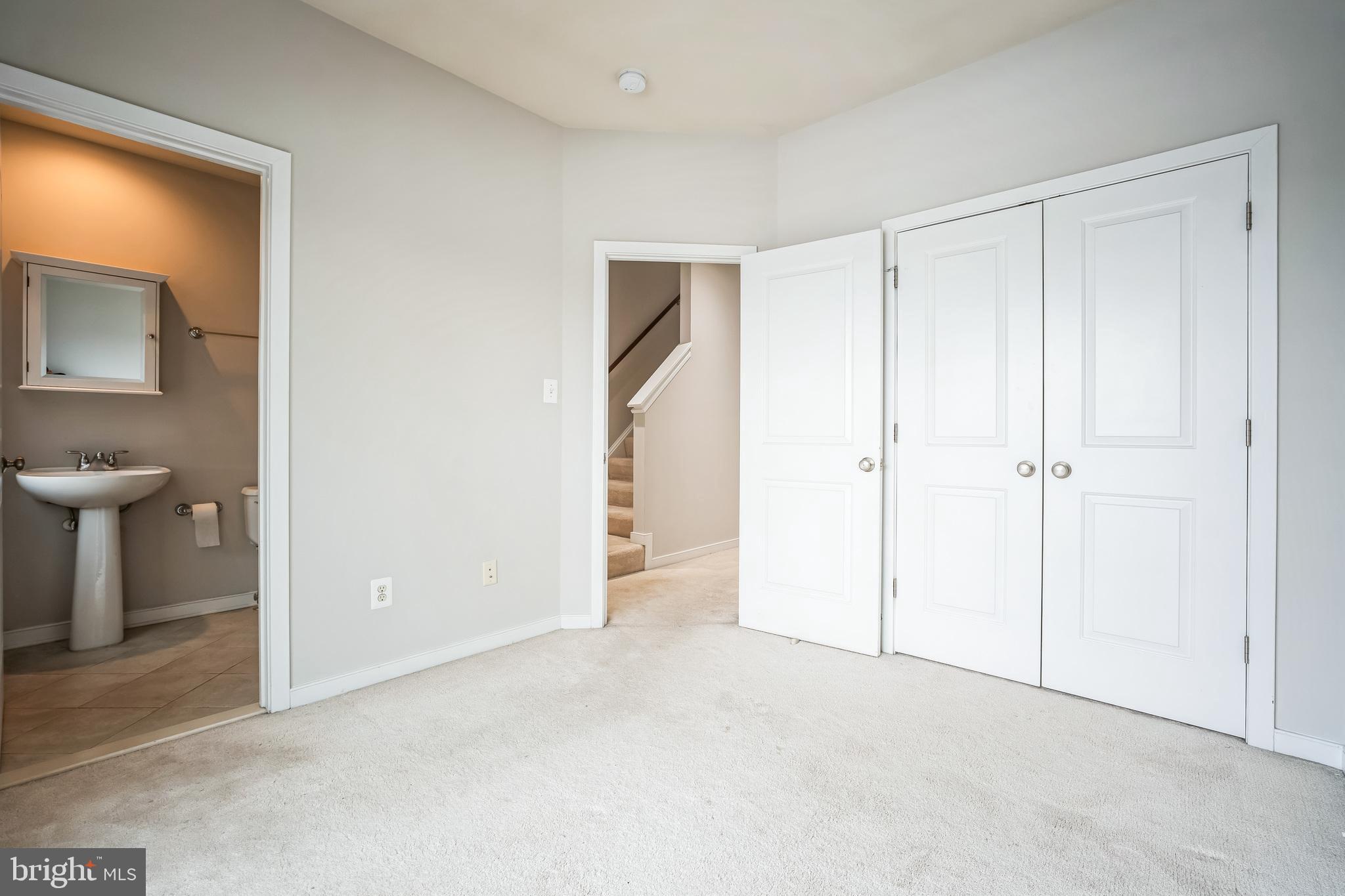 MOSAIC AT MERRIFIELD - Residential Lease