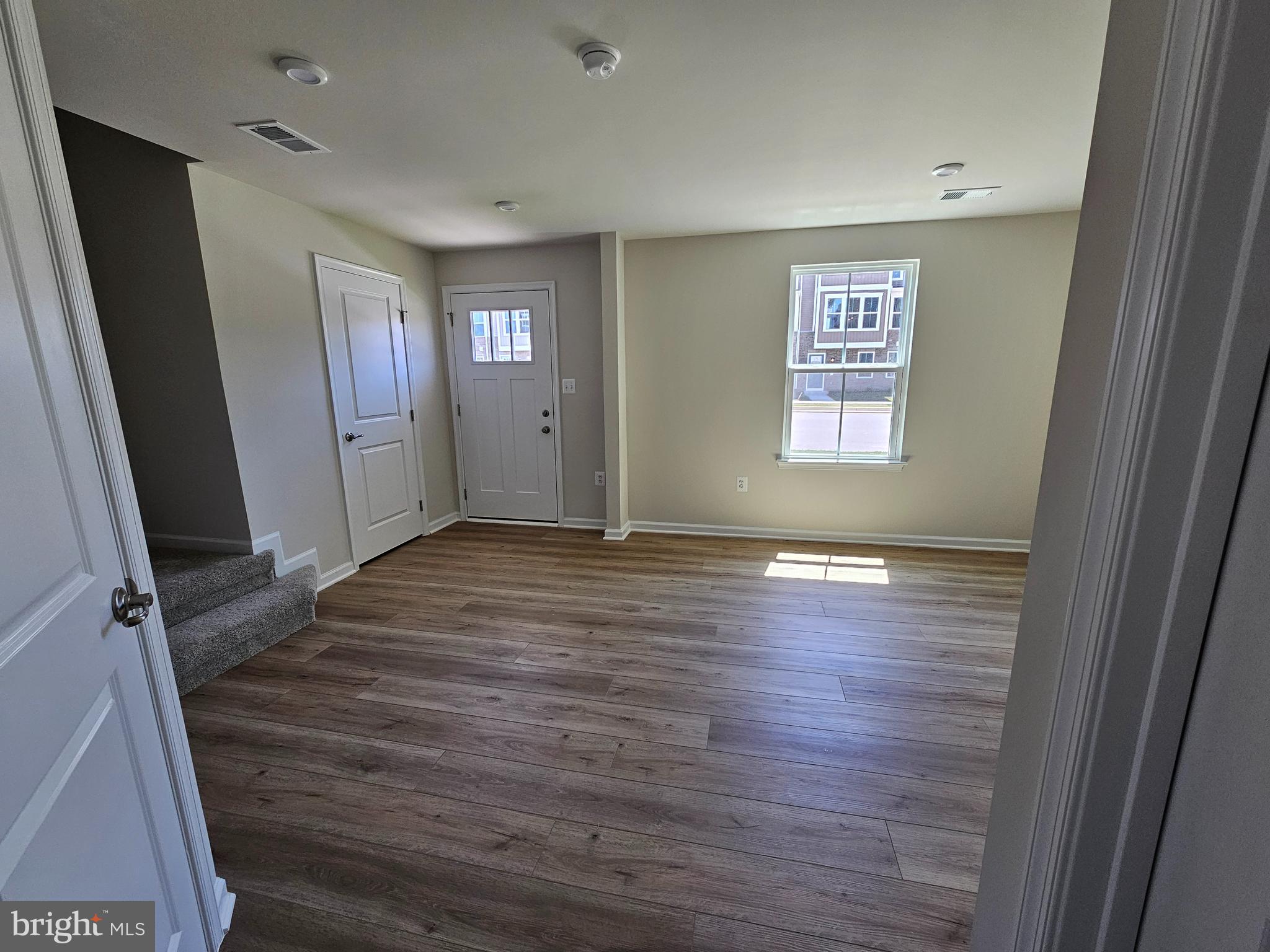 FREDERICKSBURG - Residential Lease