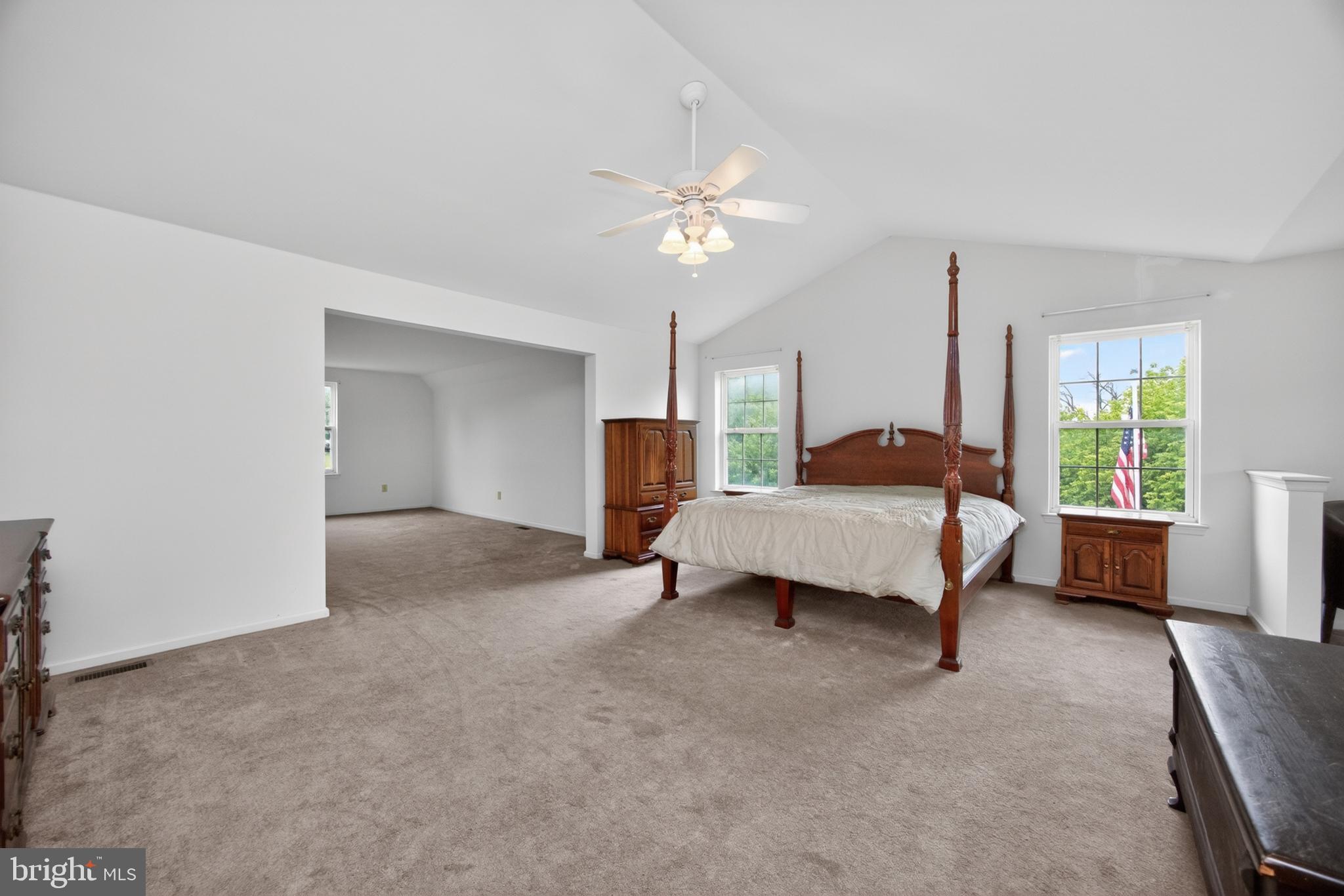 THE SUMMIT - Residential