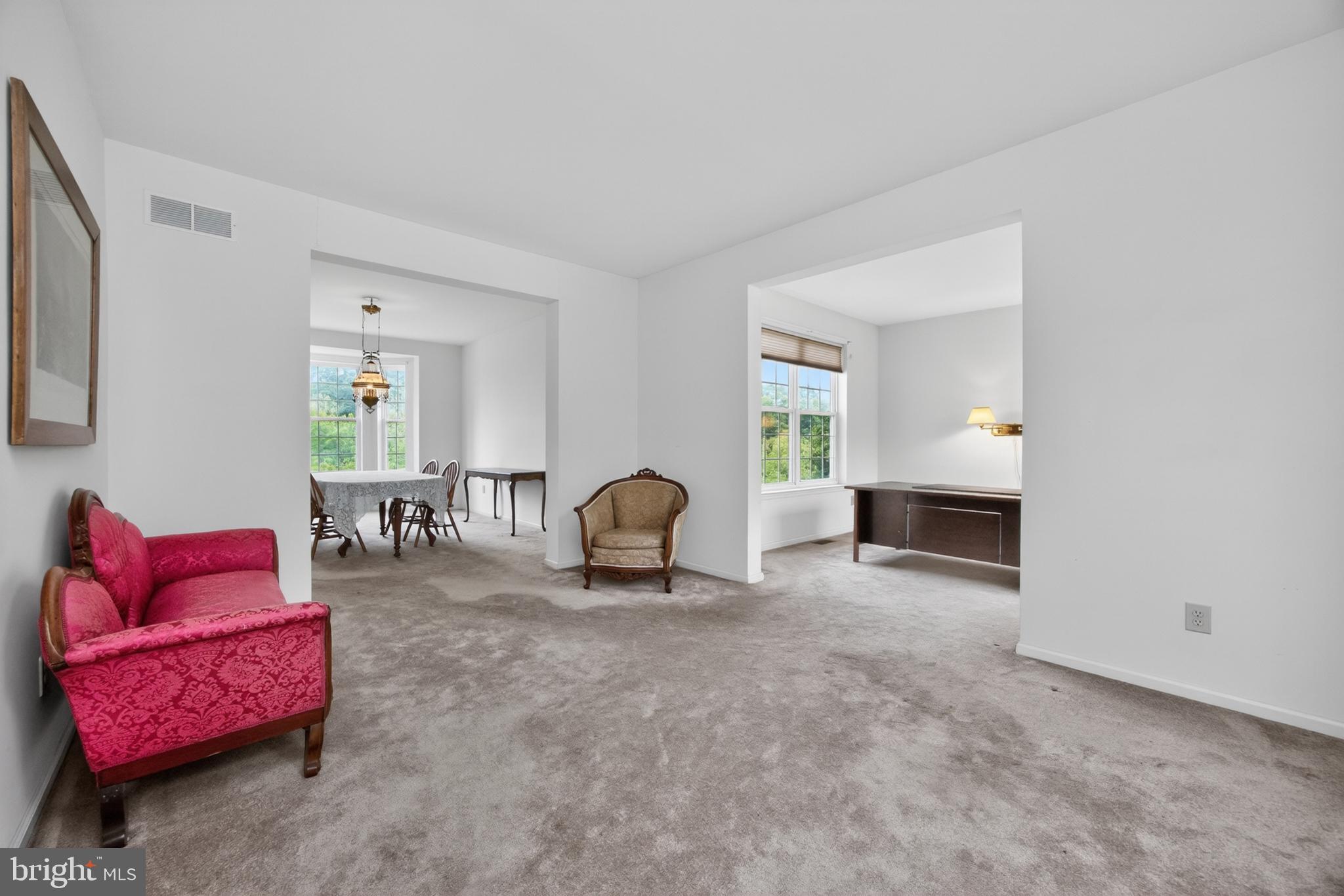 THE SUMMIT - Residential