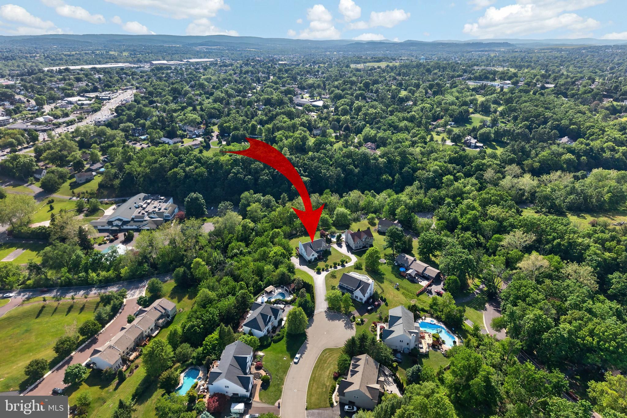 THE SUMMIT - Residential
