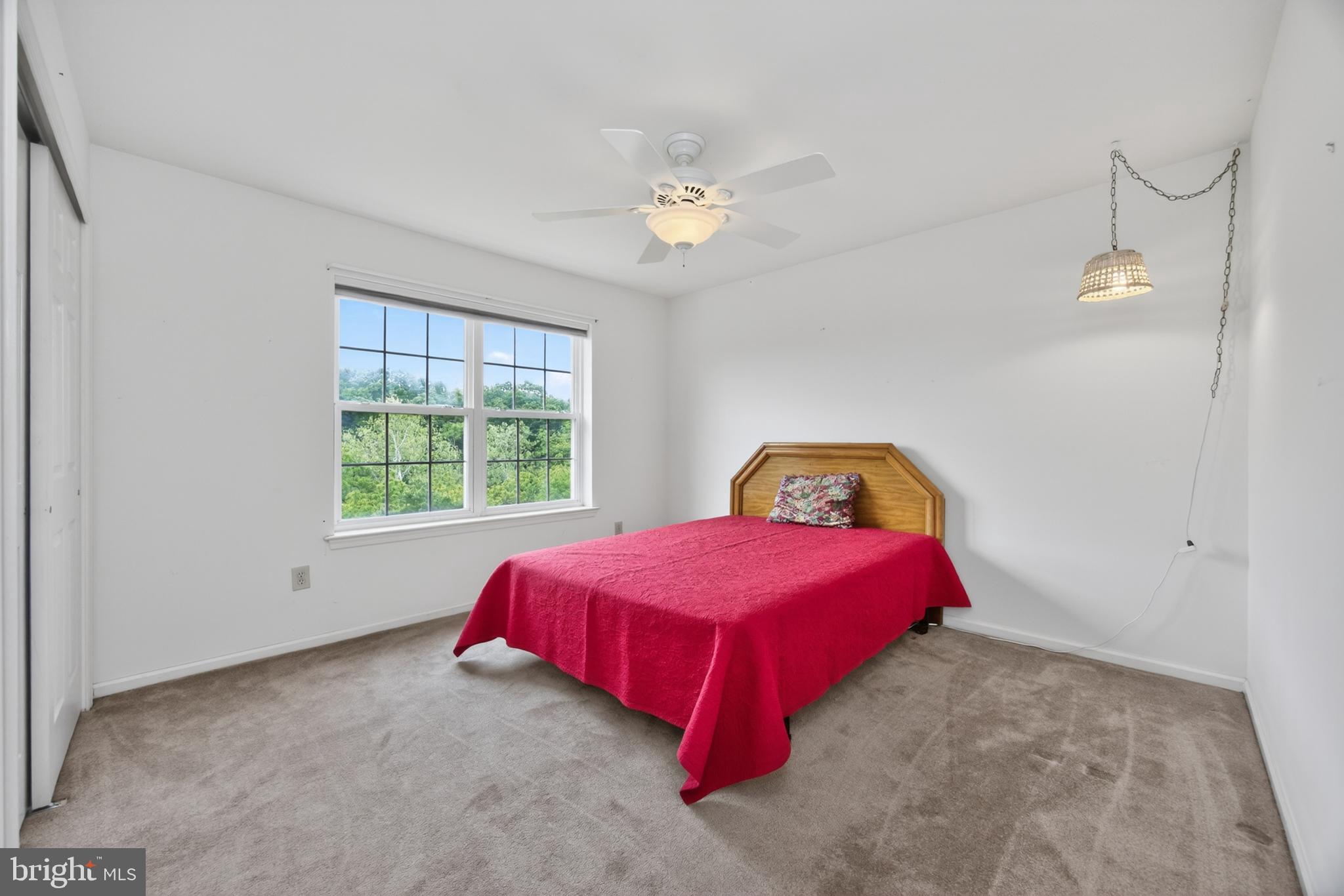THE SUMMIT - Residential