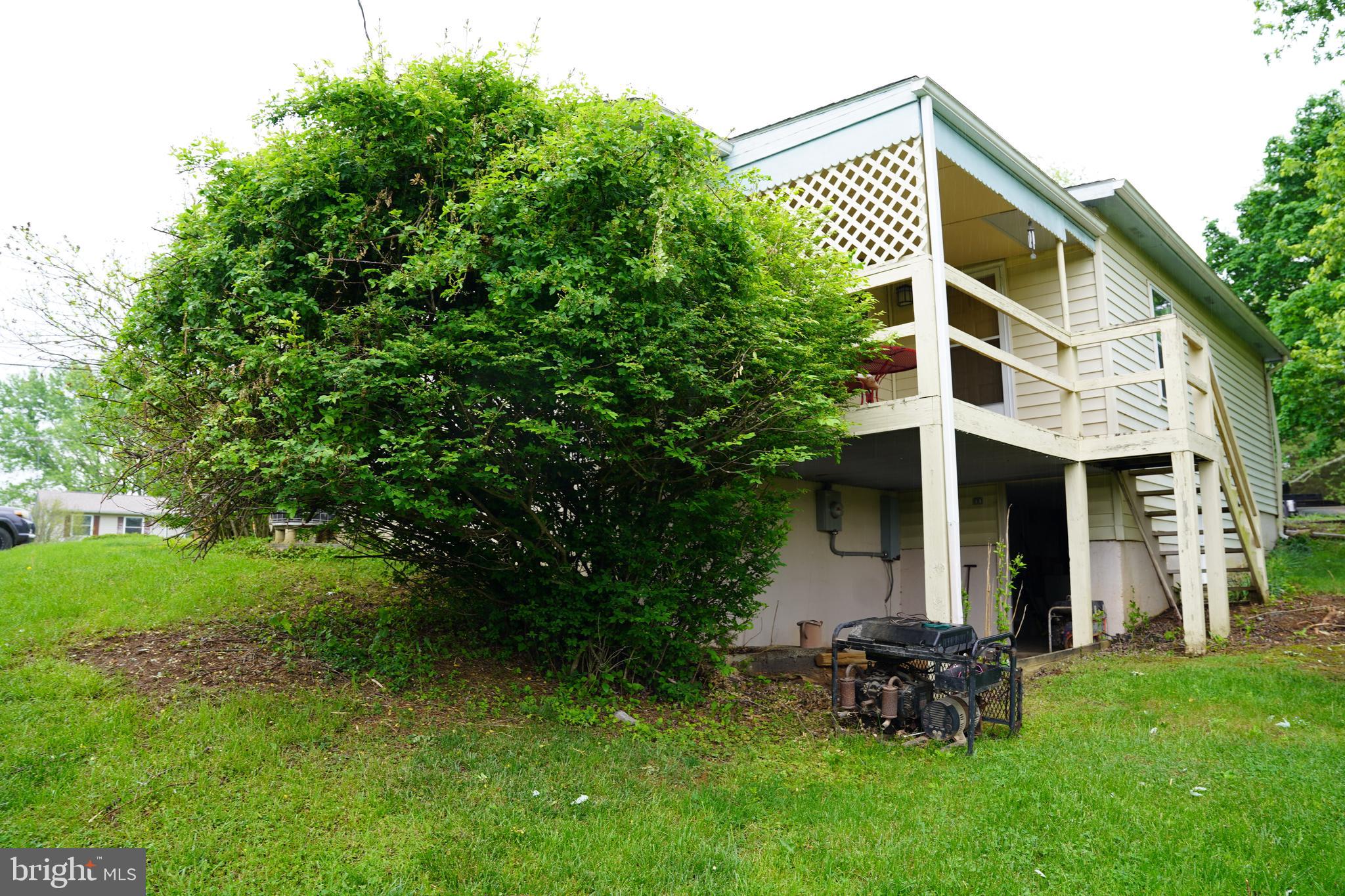 HIDDEN RIVER - Residential