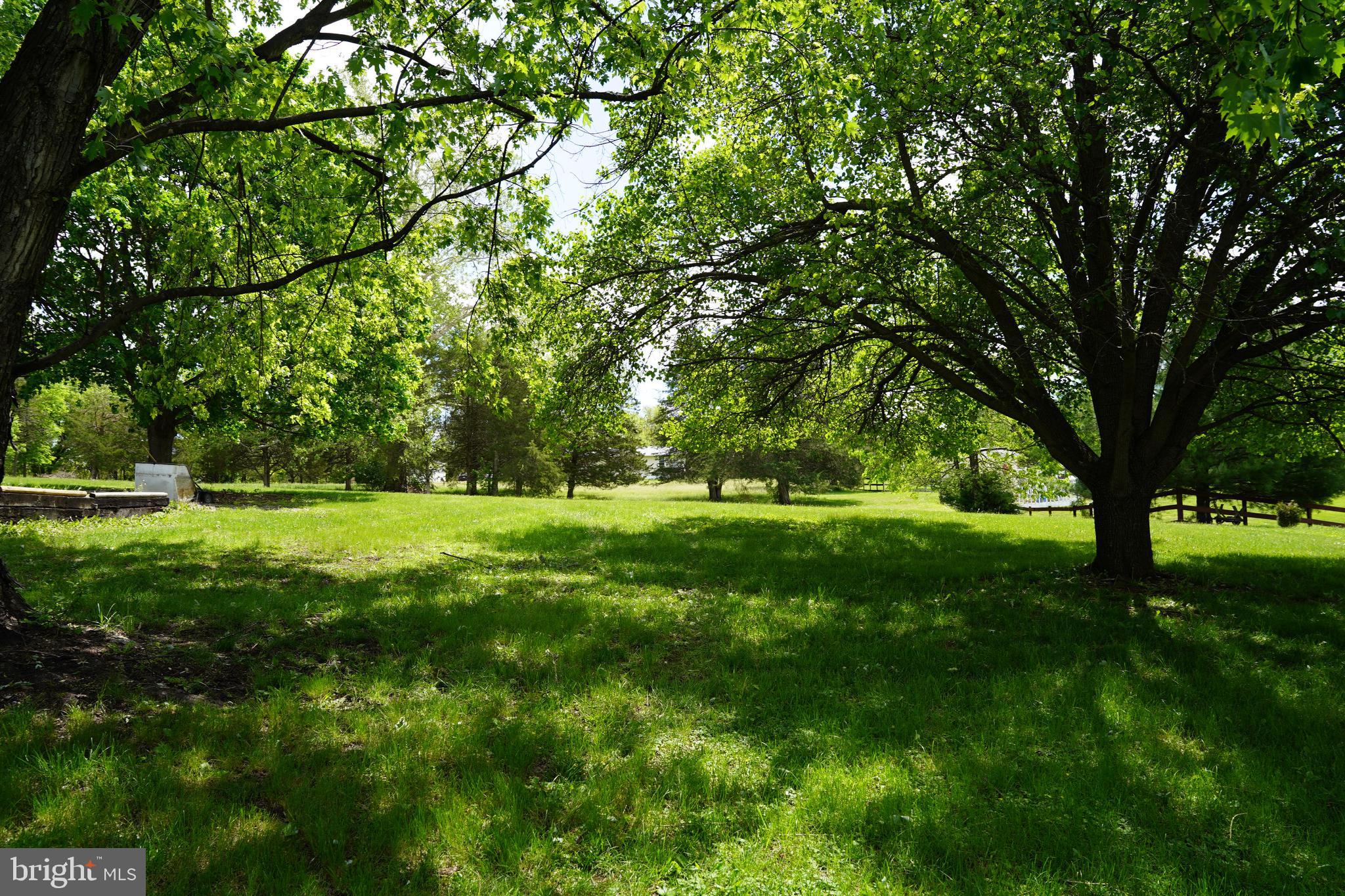 HIDDEN RIVER - Residential