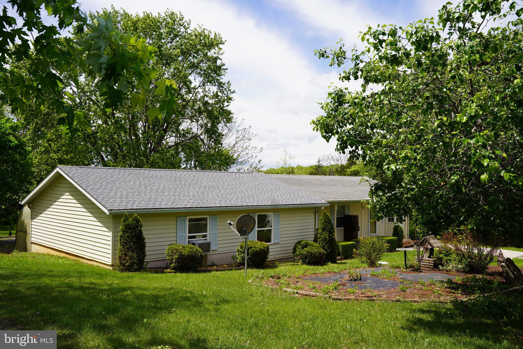 HIDDEN RIVER - Residential