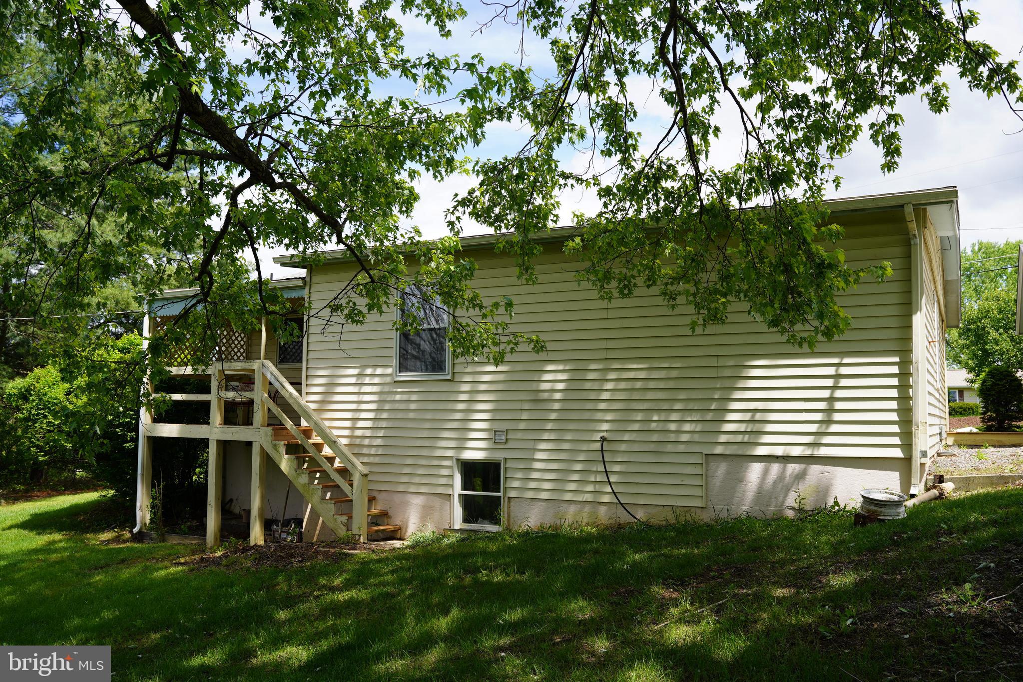 HIDDEN RIVER - Residential