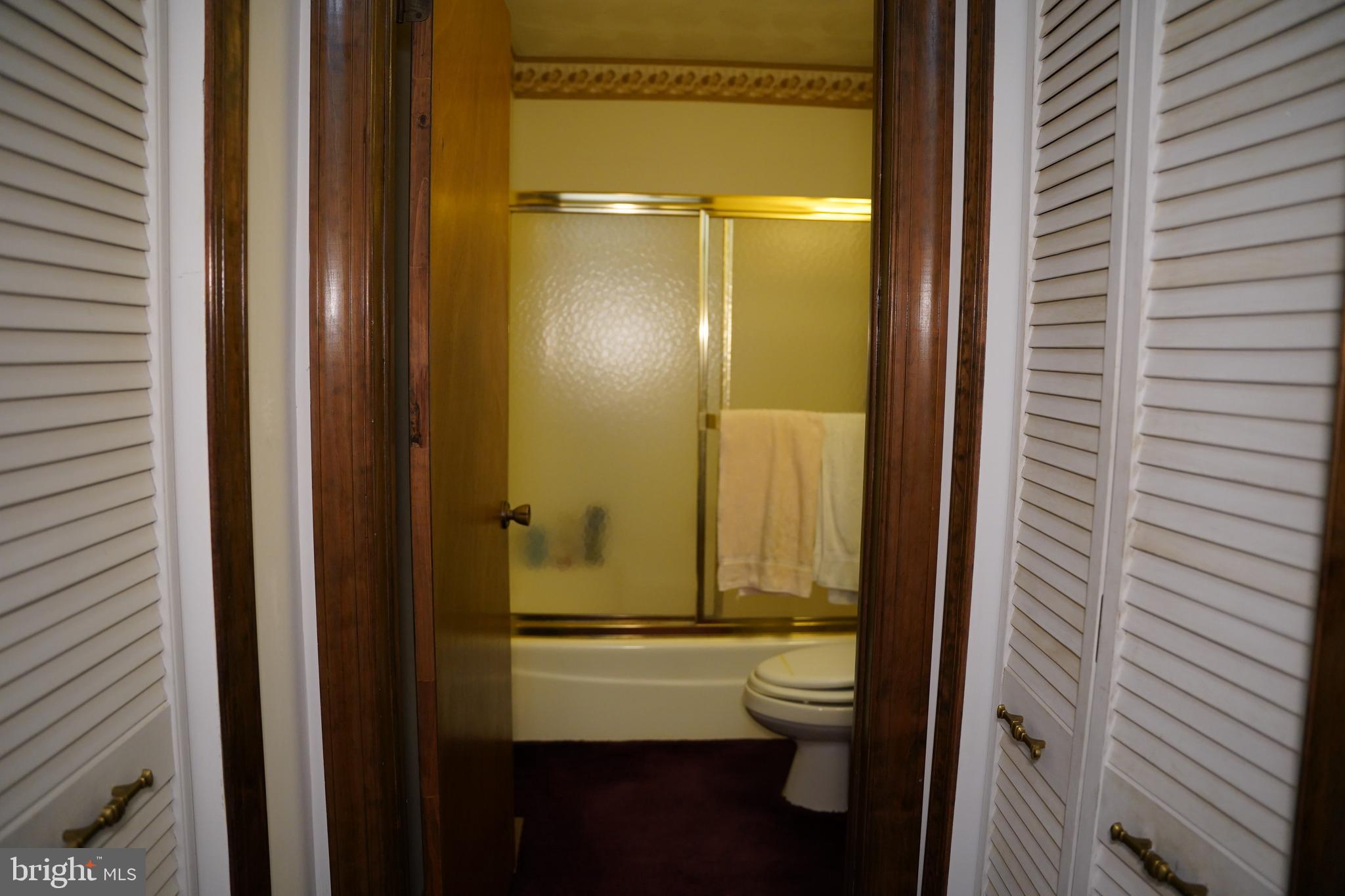 HIDDEN RIVER - Residential