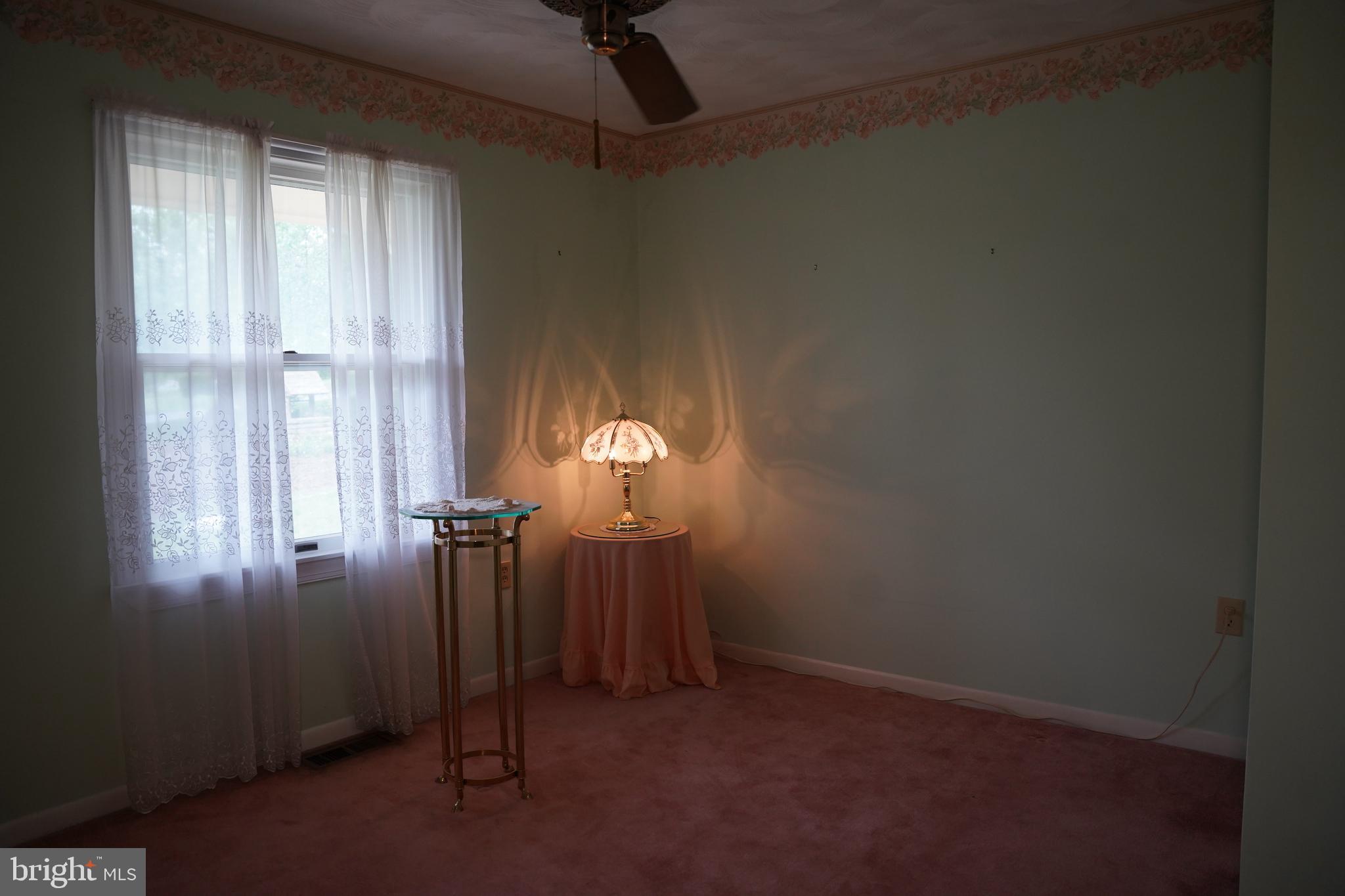 HIDDEN RIVER - Residential