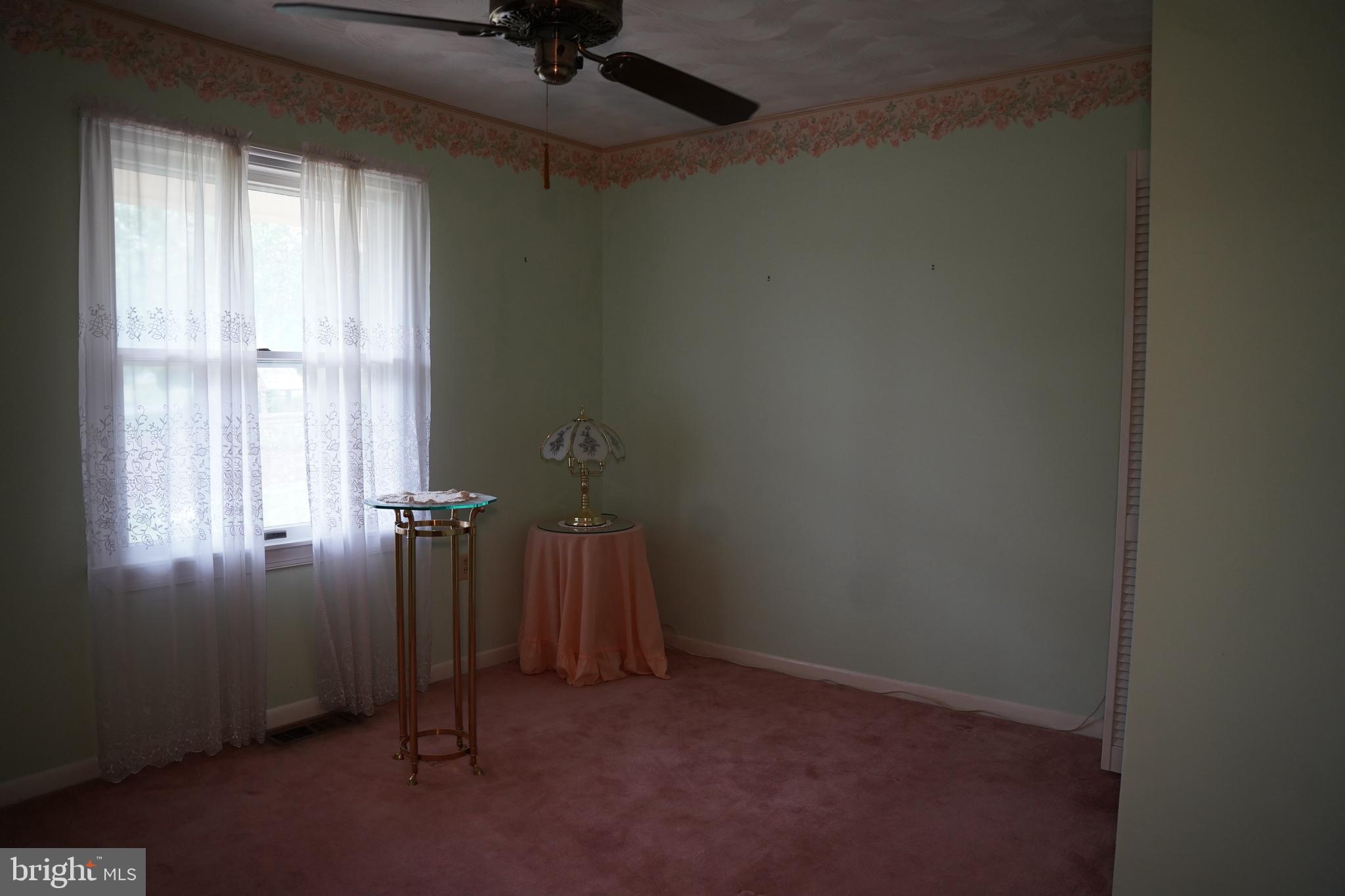 HIDDEN RIVER - Residential