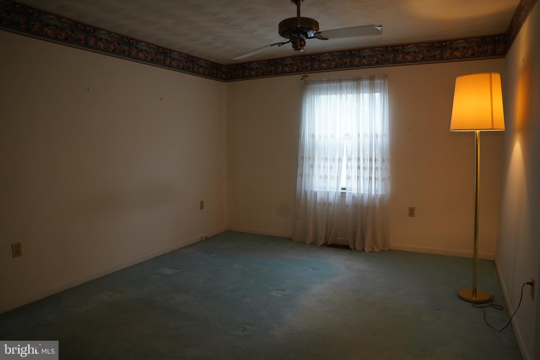 HIDDEN RIVER - Residential