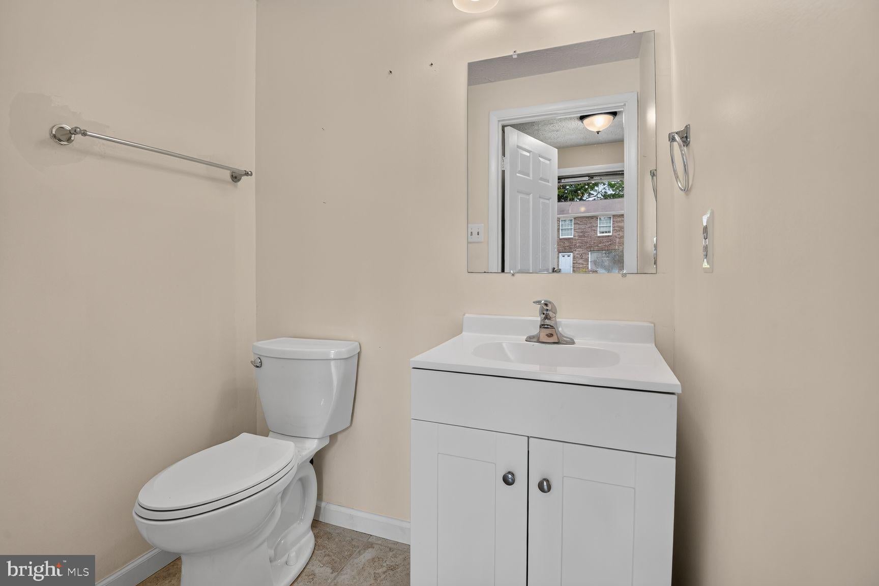 7988 TYSON OAKS CIRCLE