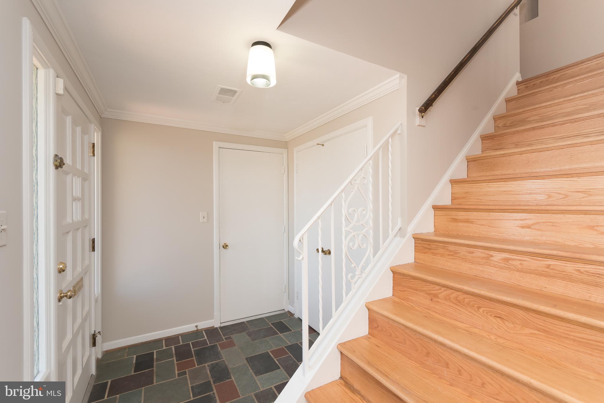 VILLAMAY - Residential Lease