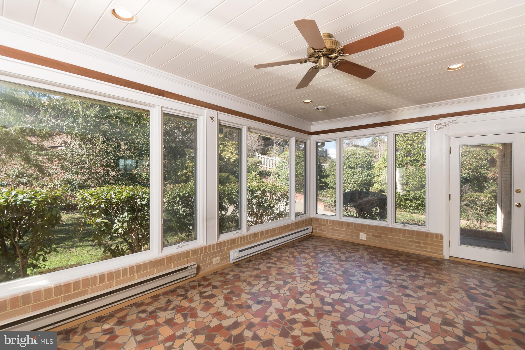 VILLAMAY - Residential Lease