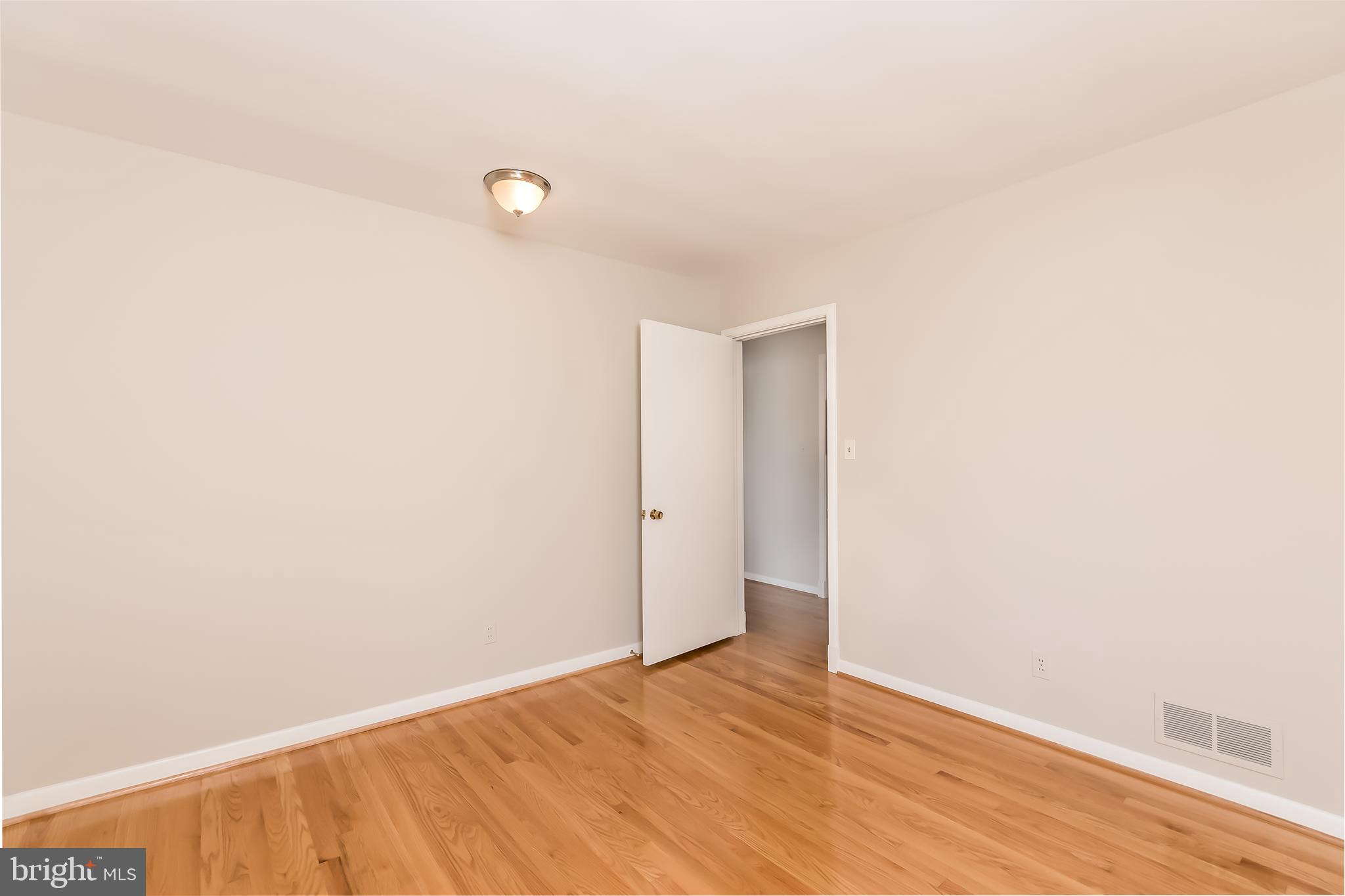 VILLAMAY - Residential Lease