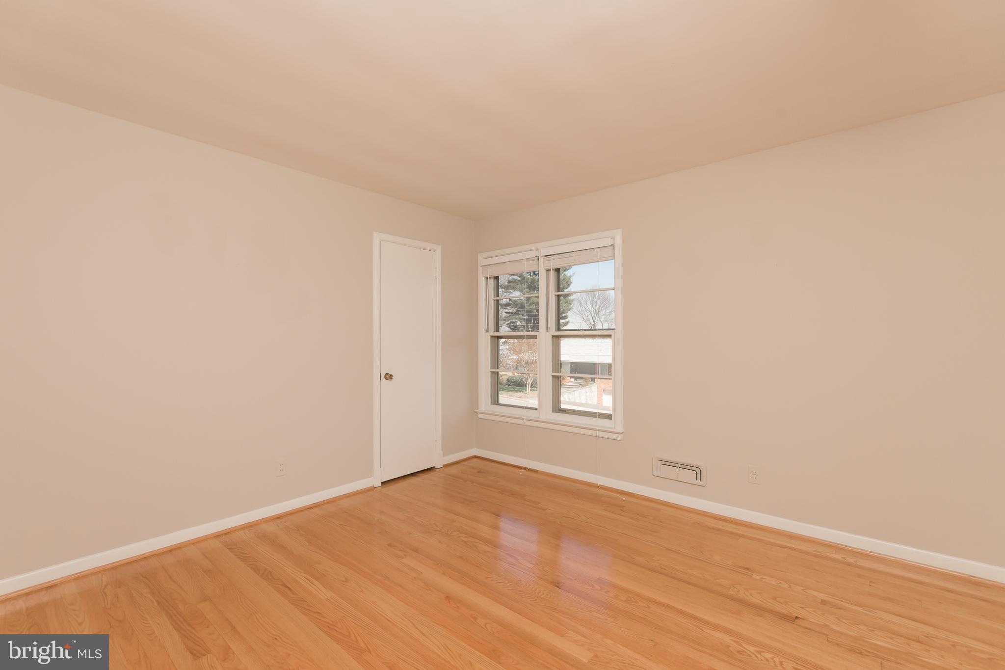 VILLAMAY - Residential Lease