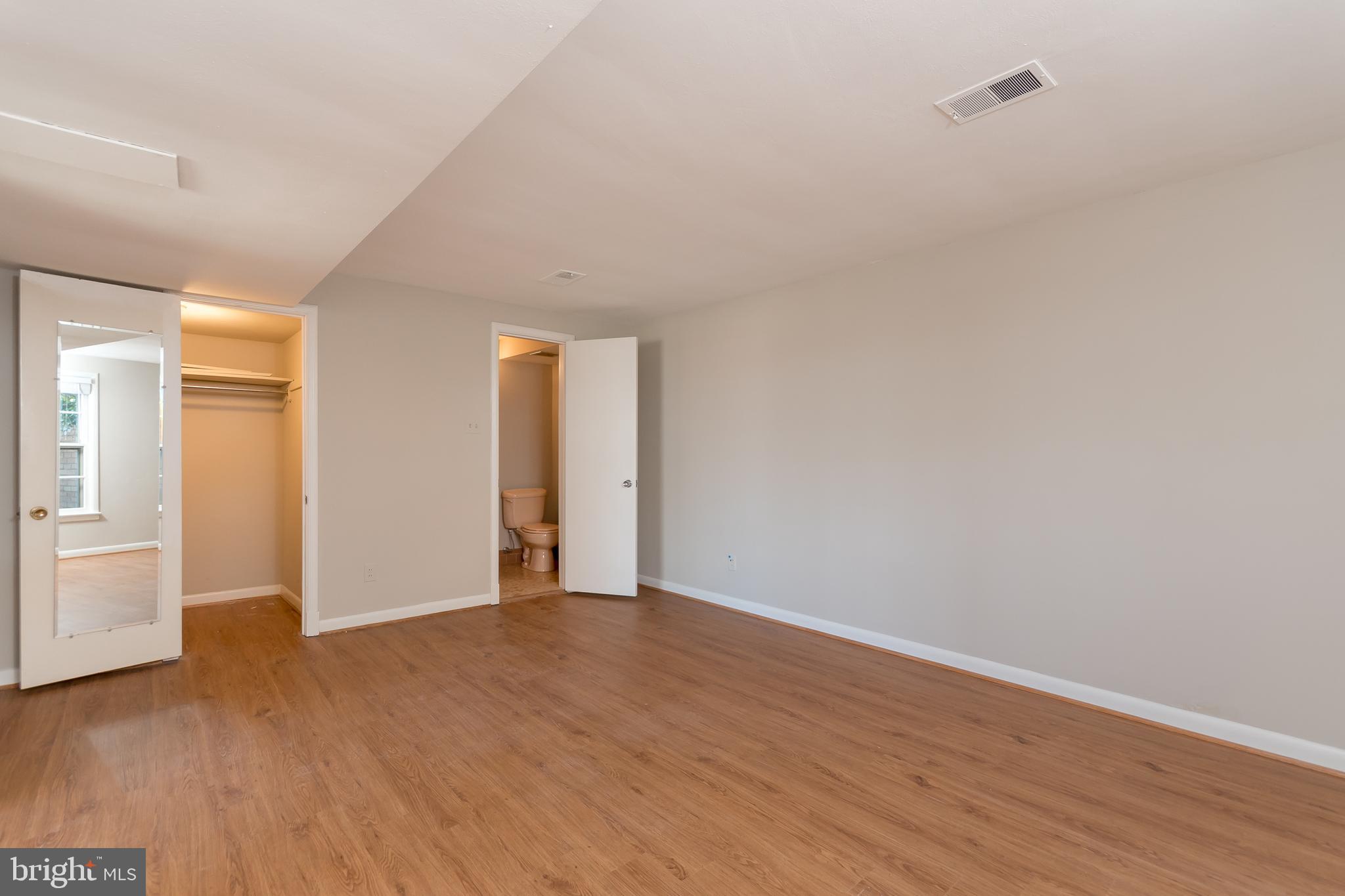 VILLAMAY - Residential Lease