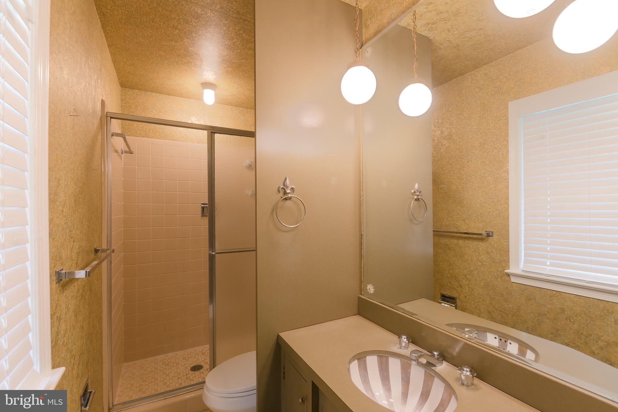 VILLAMAY - Residential Lease