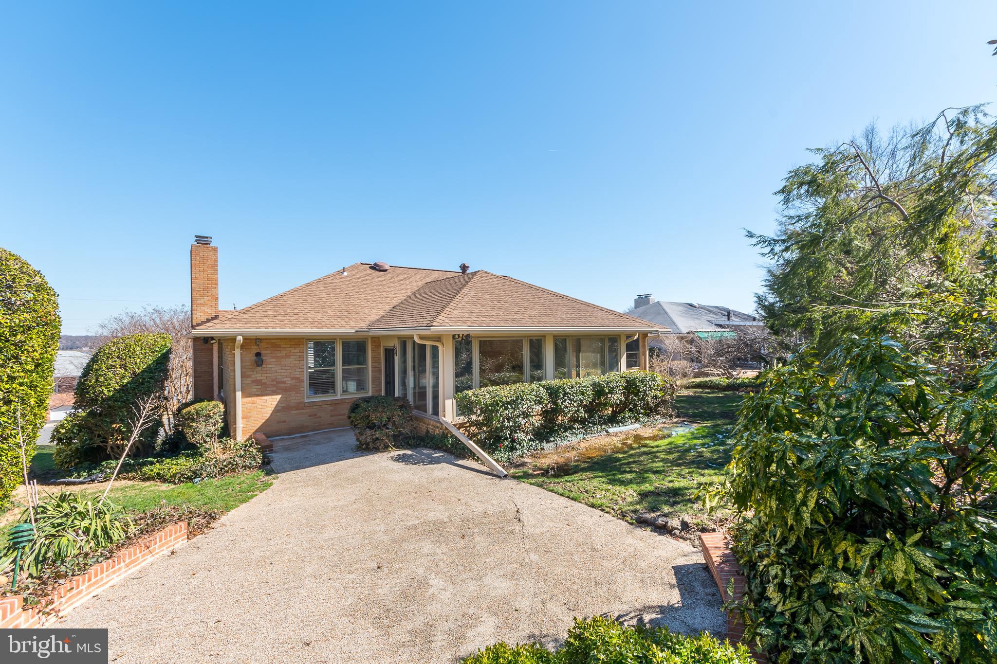 VILLAMAY - Residential Lease