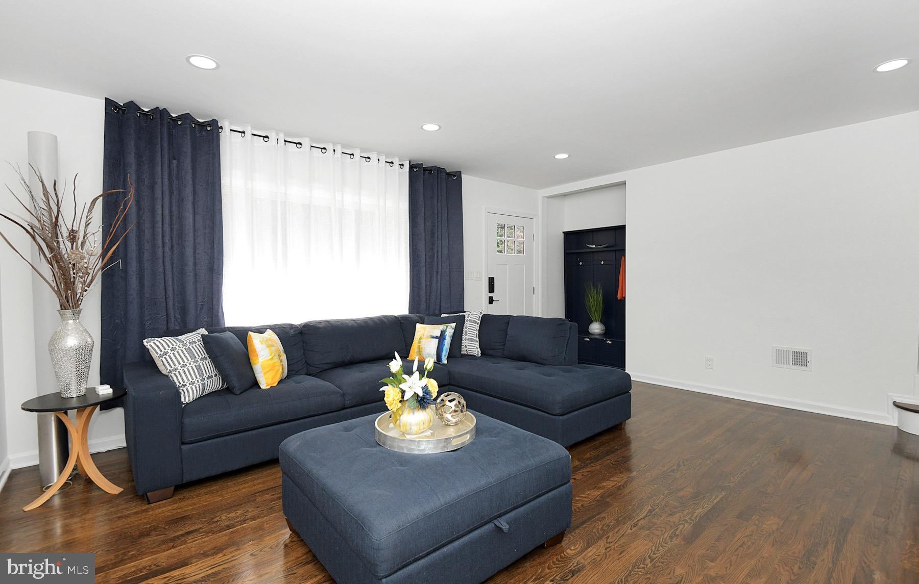 321 WALNUT LANE