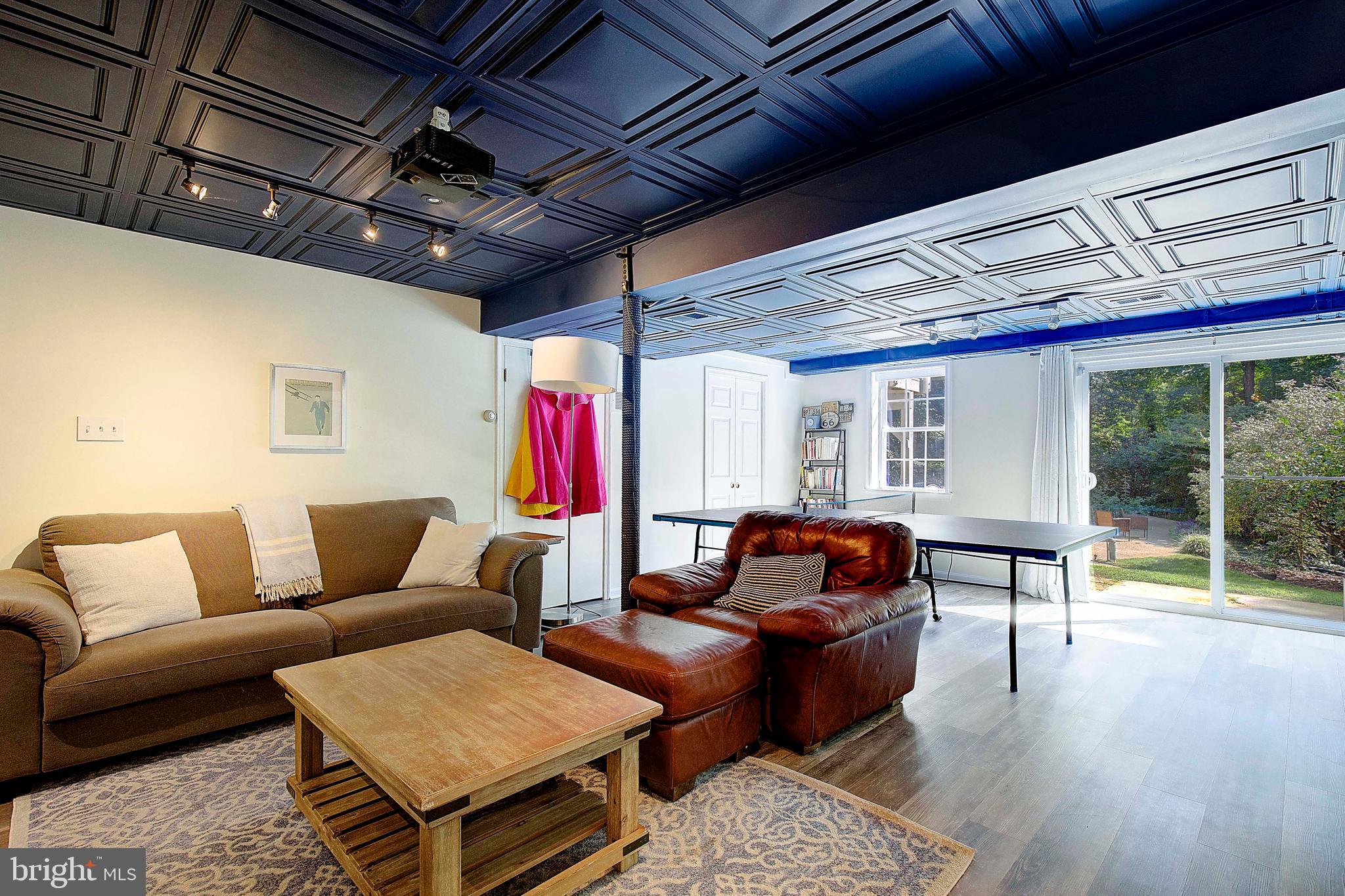 BLACKWALNUT COVE - Residential