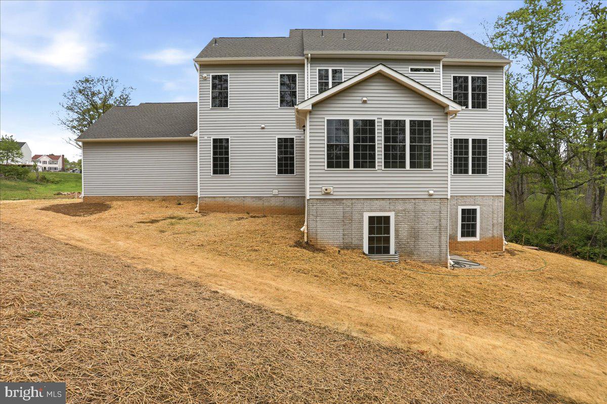 LEGACY FARMS - Residential