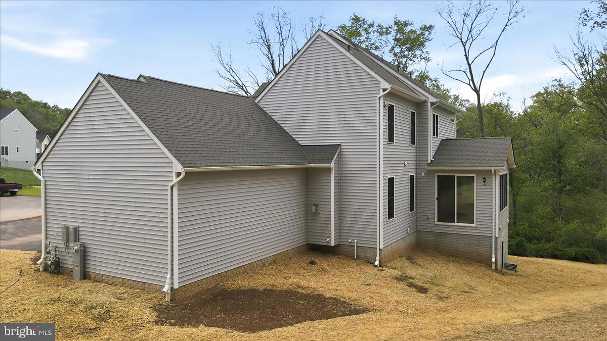 LEGACY FARMS - Residential