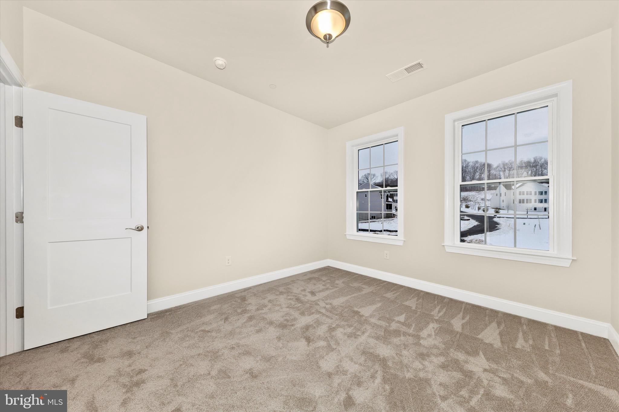 LEGACY FARMS - Residential