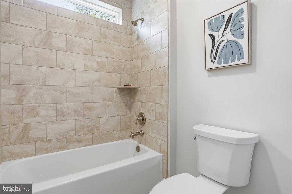 LEGACY FARMS - Residential