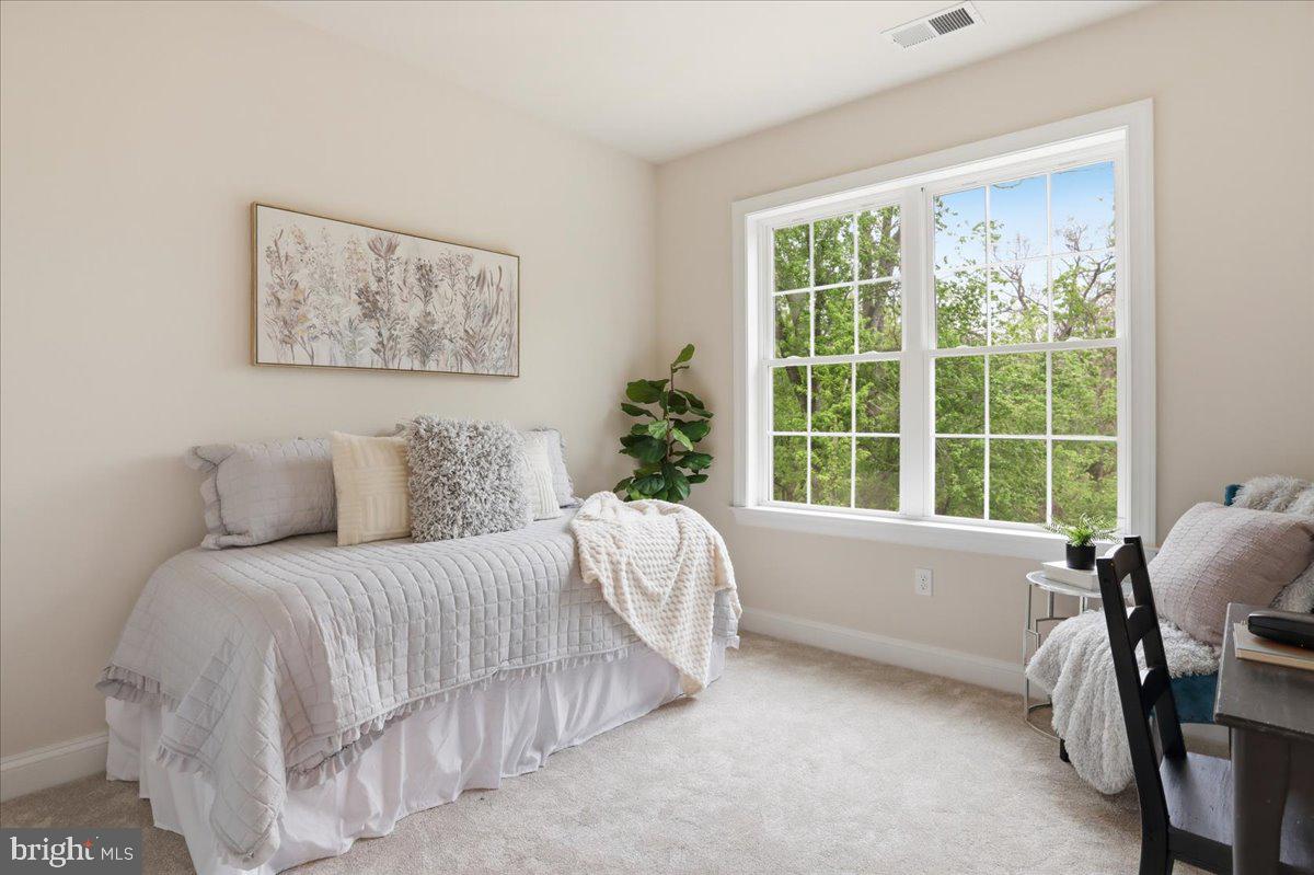 LEGACY FARMS - Residential