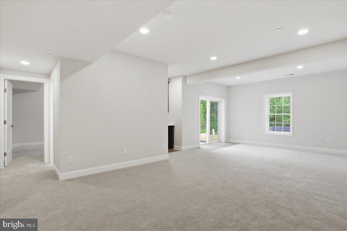 LEGACY FARMS - Residential