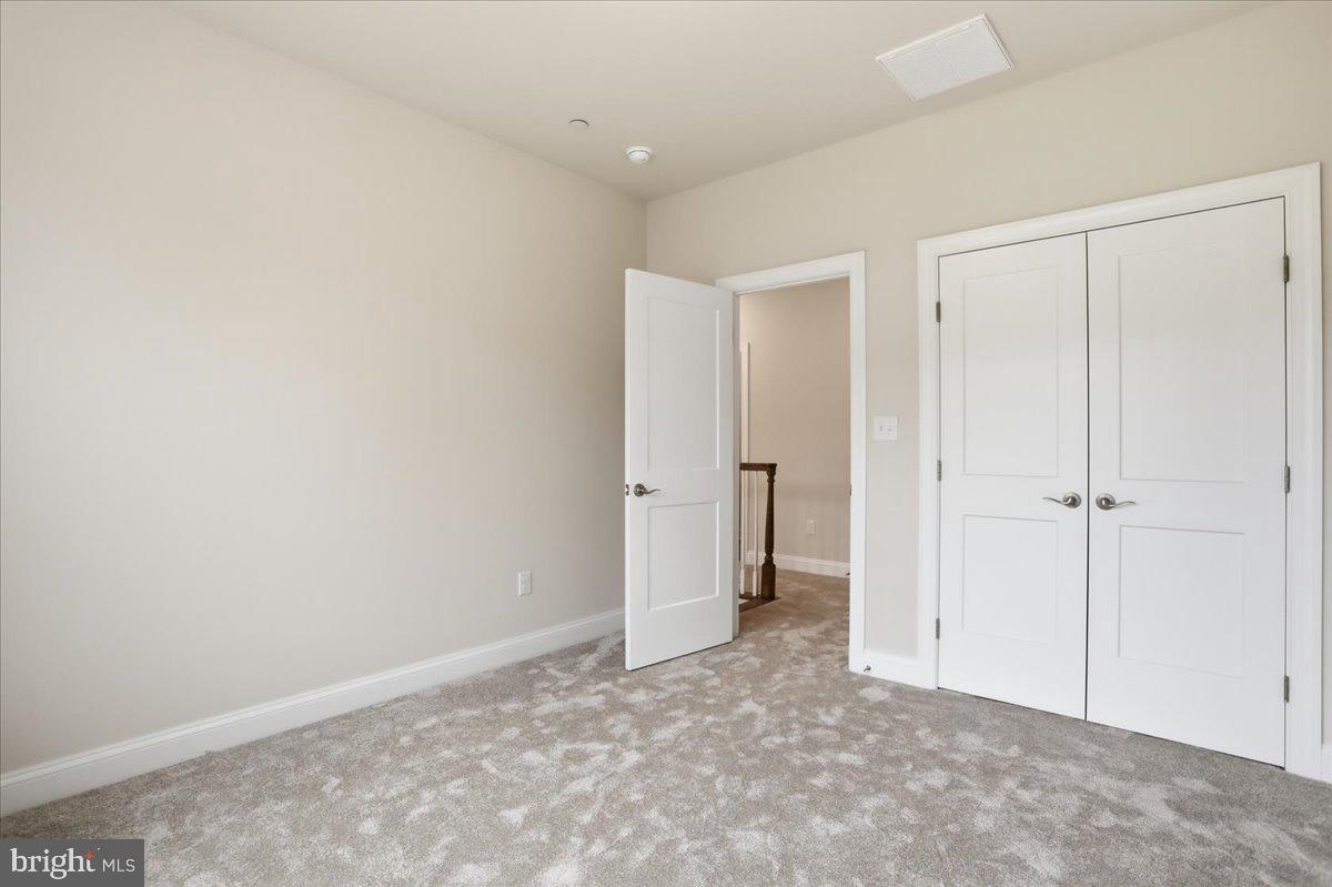 LEGACY FARMS - Residential