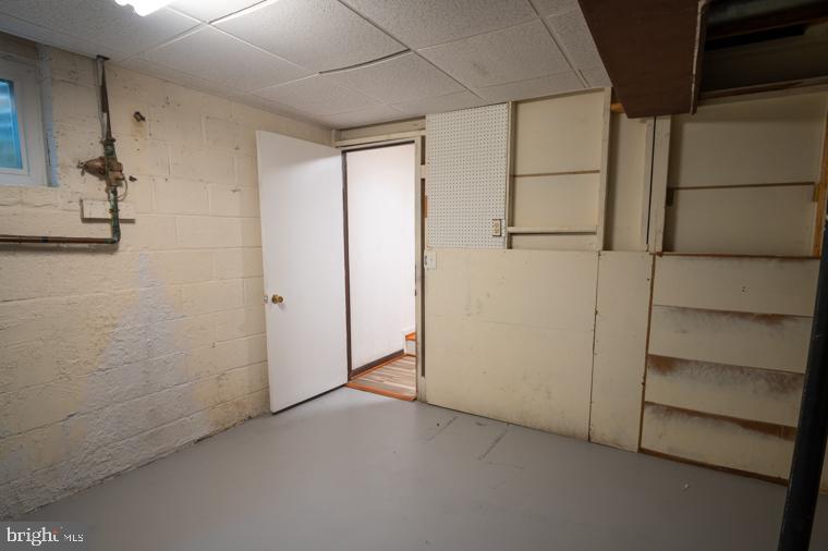 HIGHLANDS OF OLNEY - Residential Lease