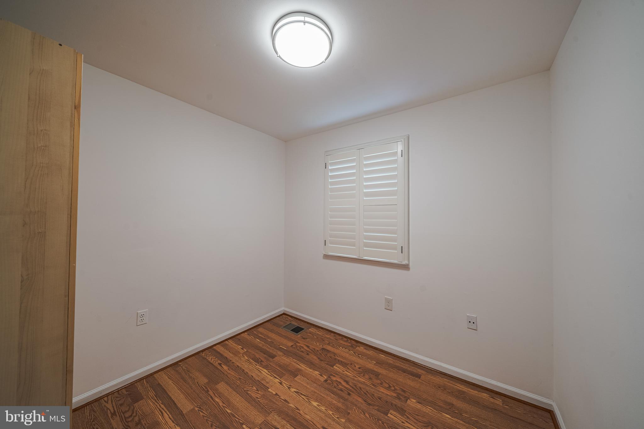 HIGHLANDS OF OLNEY - Residential Lease