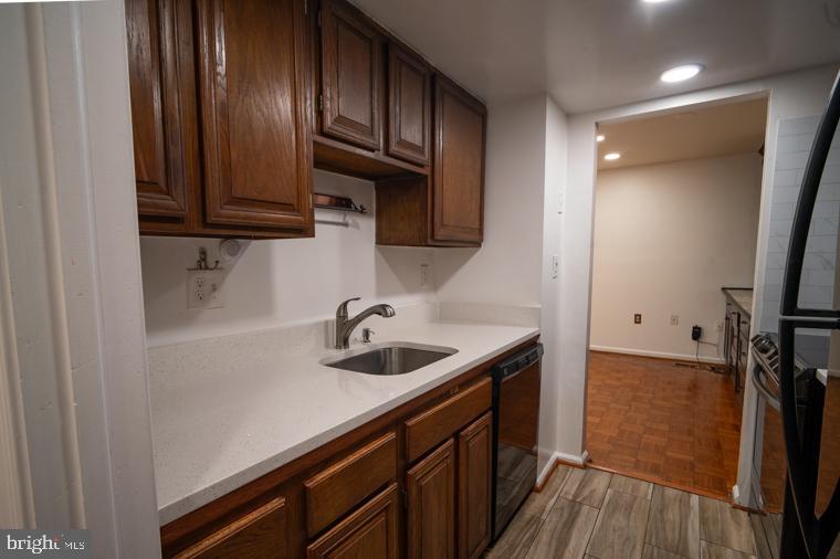 HIGHLANDS OF OLNEY - Residential Lease