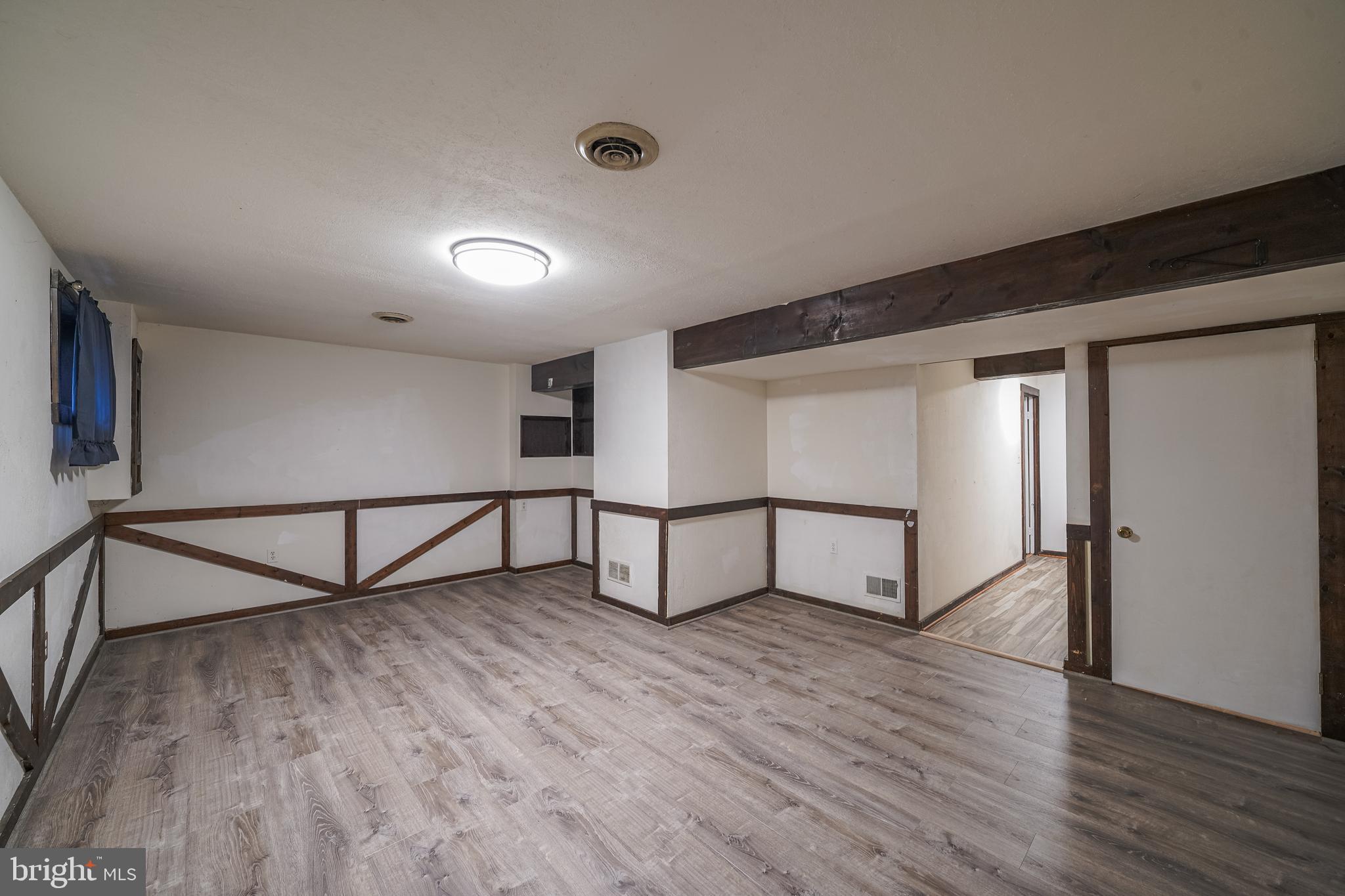 HIGHLANDS OF OLNEY - Residential Lease