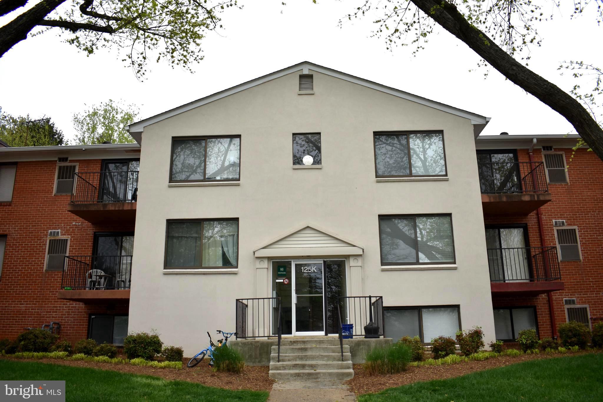 Welcome home to this spacious 2 bedroom, 1 bath condo! The bright and open family and dining room lead to the two bedrooms that both boast walk in closets. The large windows throughout provide natural light during the day. There is a shared coined laundry room on the same floor as the unit for easy access. Also in that communal area is the included extra storage space. There is a parking permit available for the parking lot that will need to be requested from the condo association. There are visitor passes available and off street parking.
Easy access to Rt. 7, 15, and 267. Close by to the silver line metro, the Dulles airport, historic downtown Leesburg, local wineries, parks, and many more!