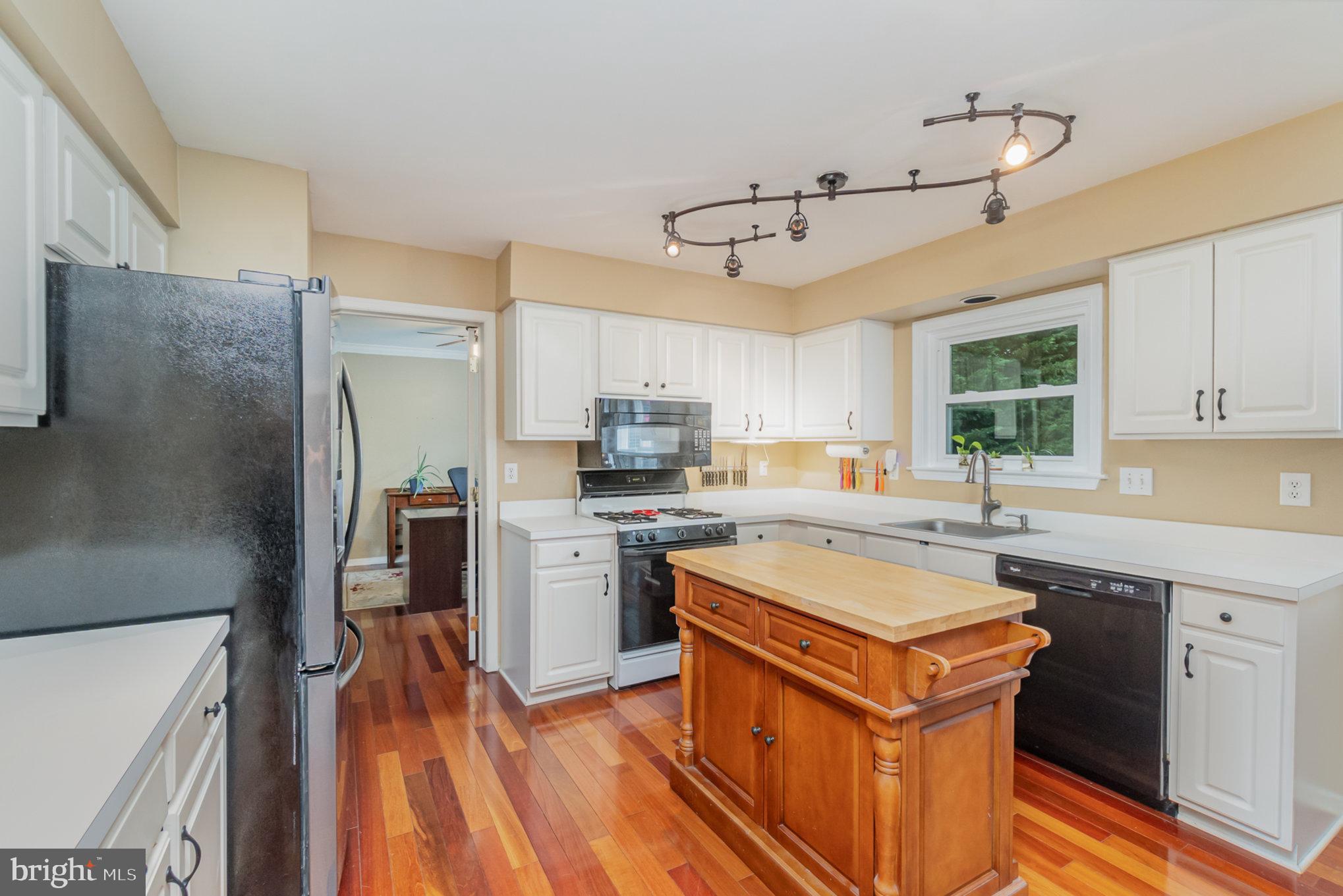 GRACE HARBOUR - Residential